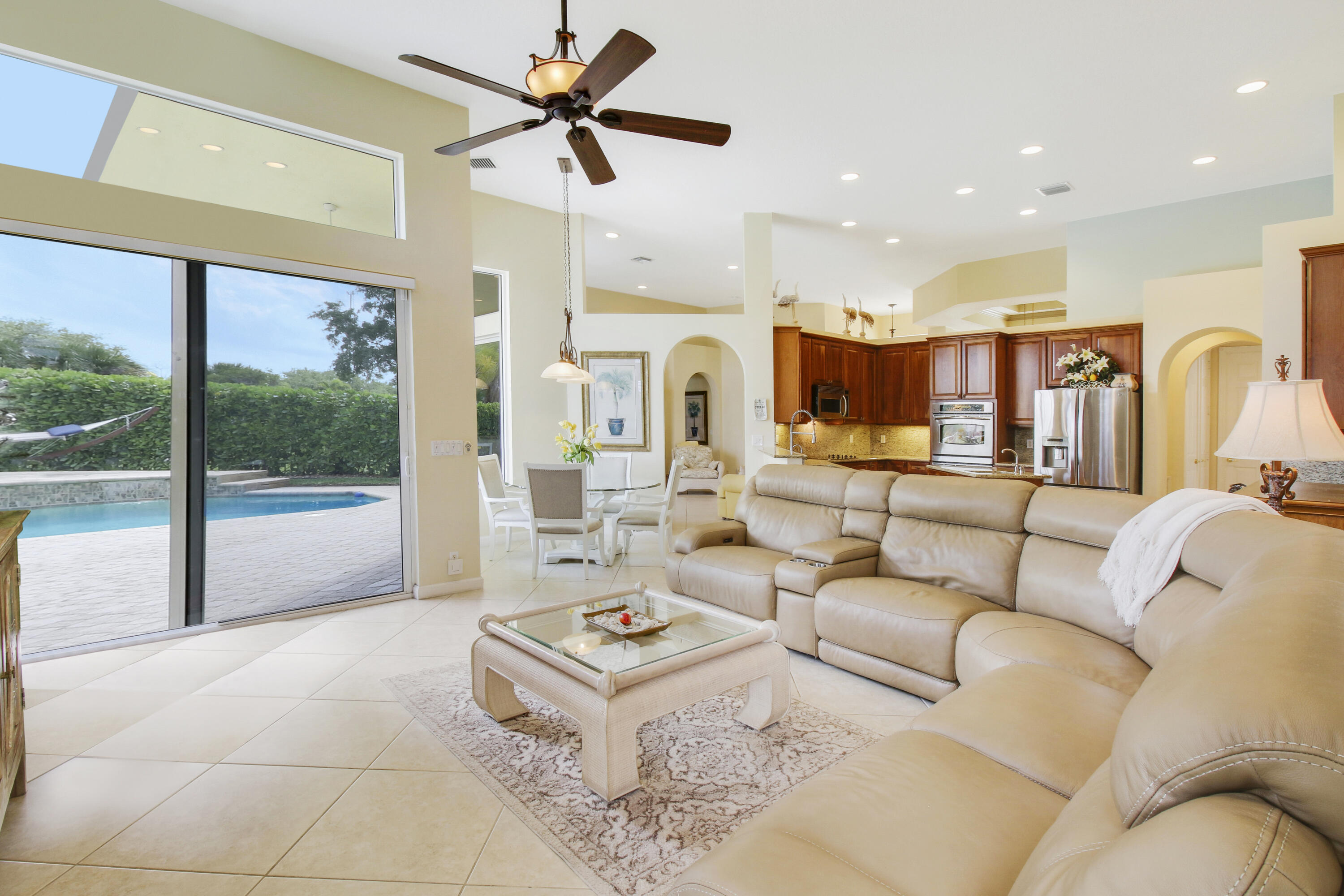 660 SW Yacht Basin Way