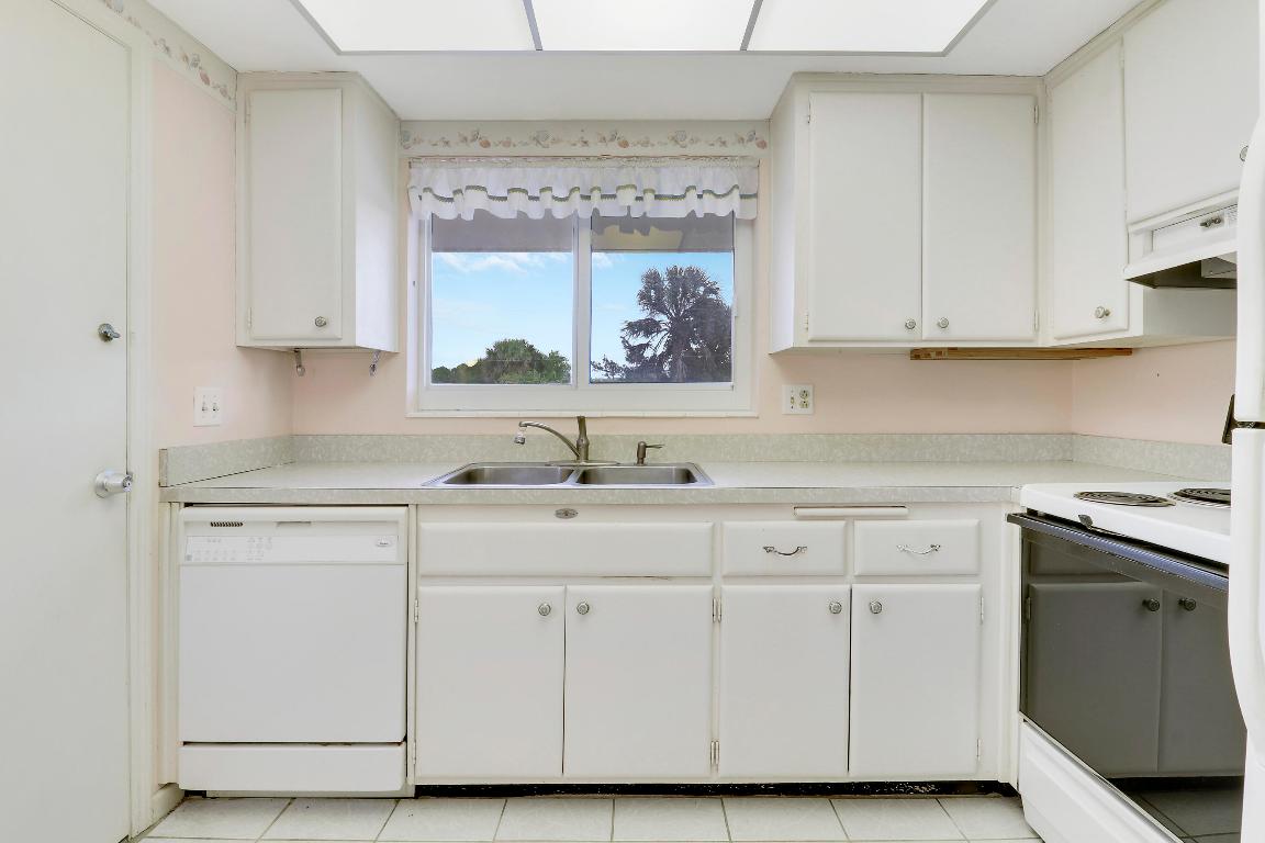 331 Tequesta Drive 212