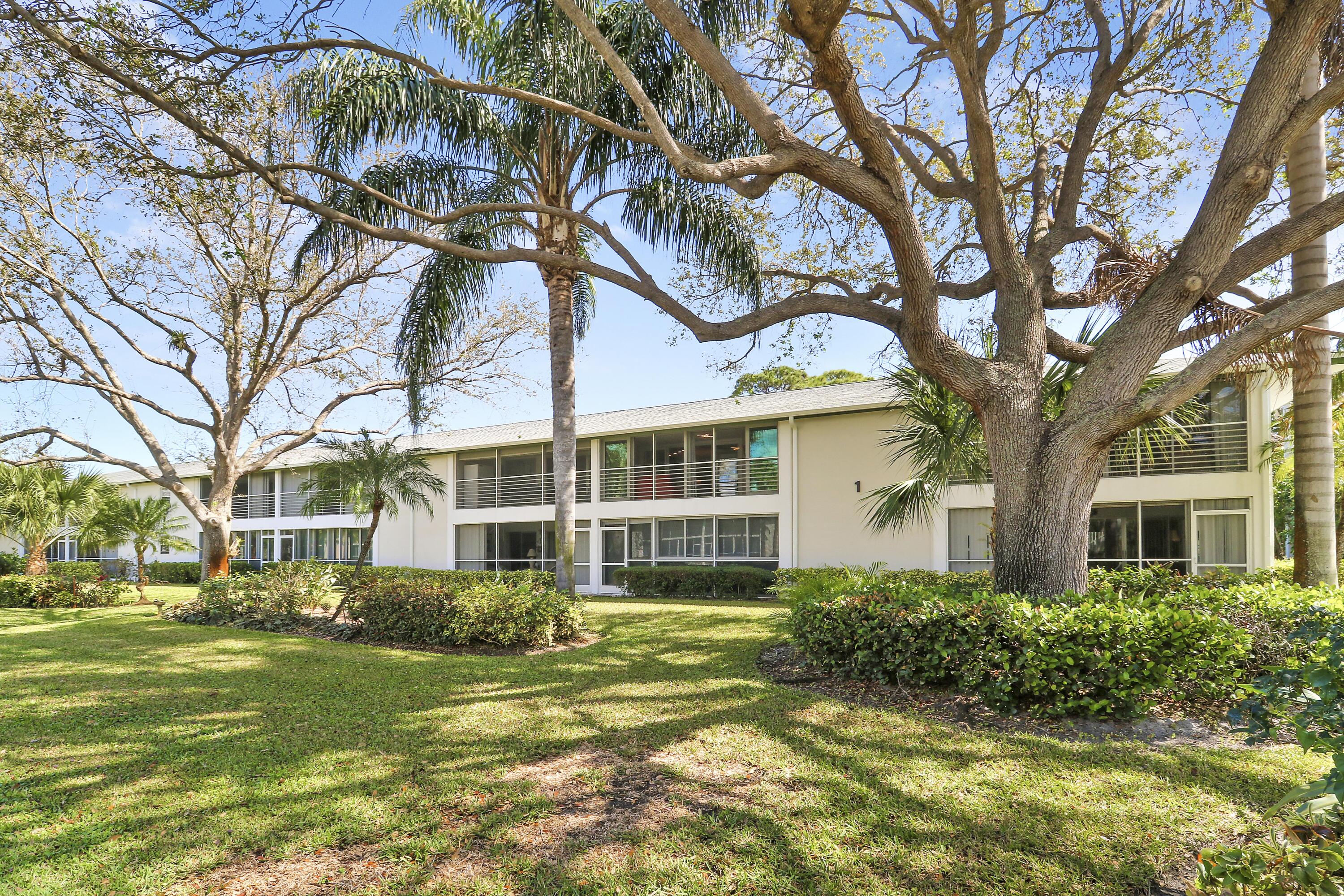 1 Garden Street 207