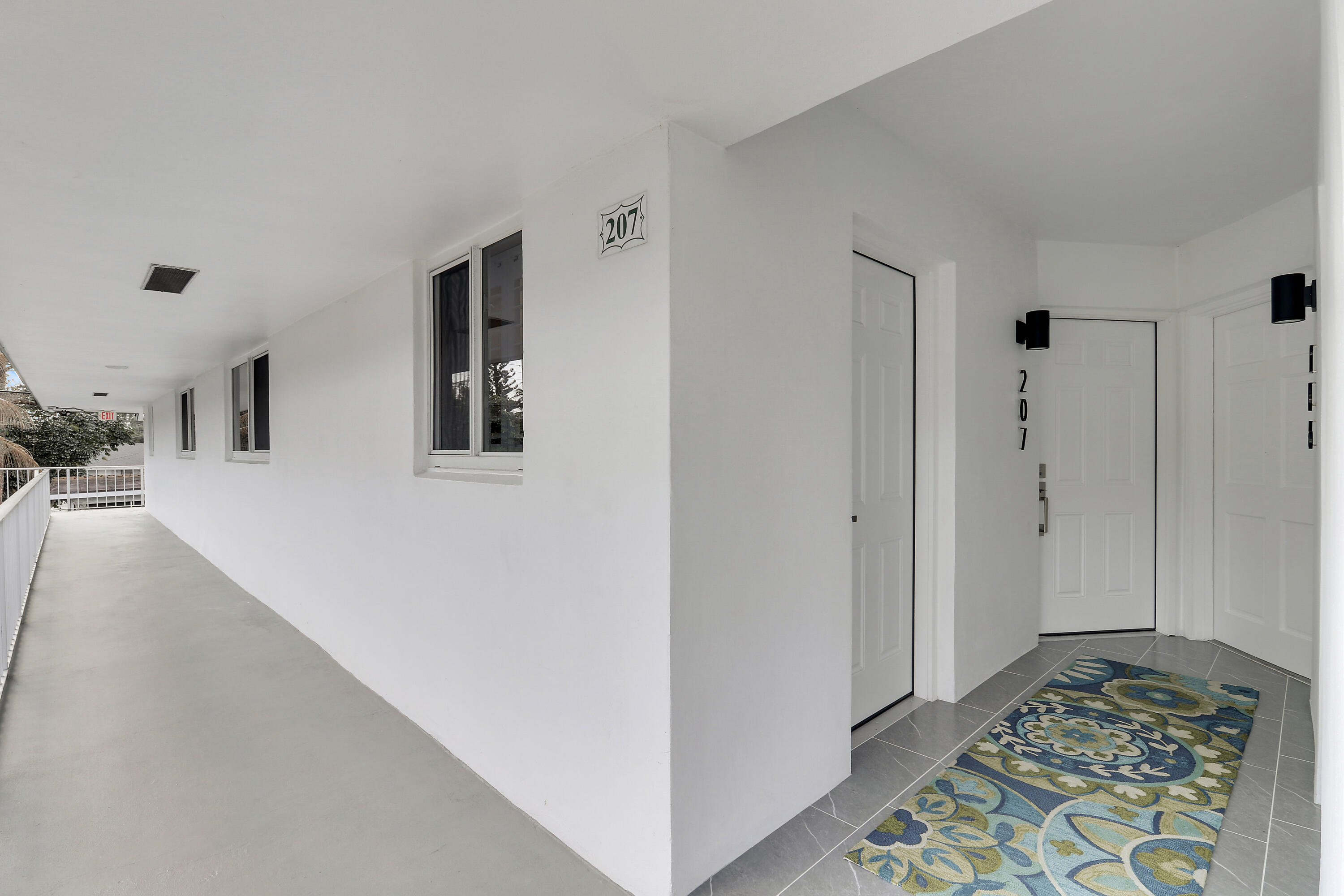 1 Garden Street 207