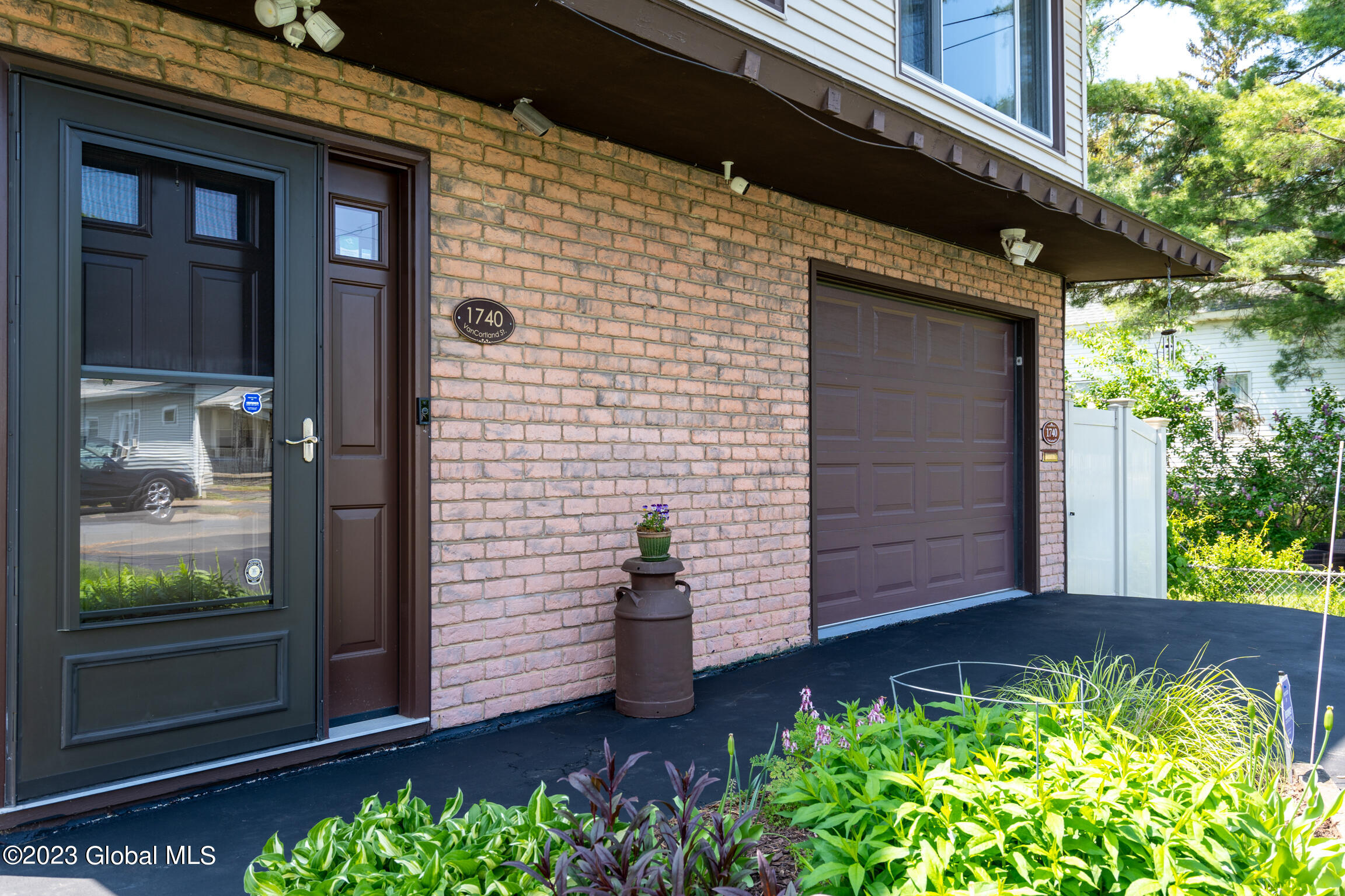 1740 Van Cortland Street