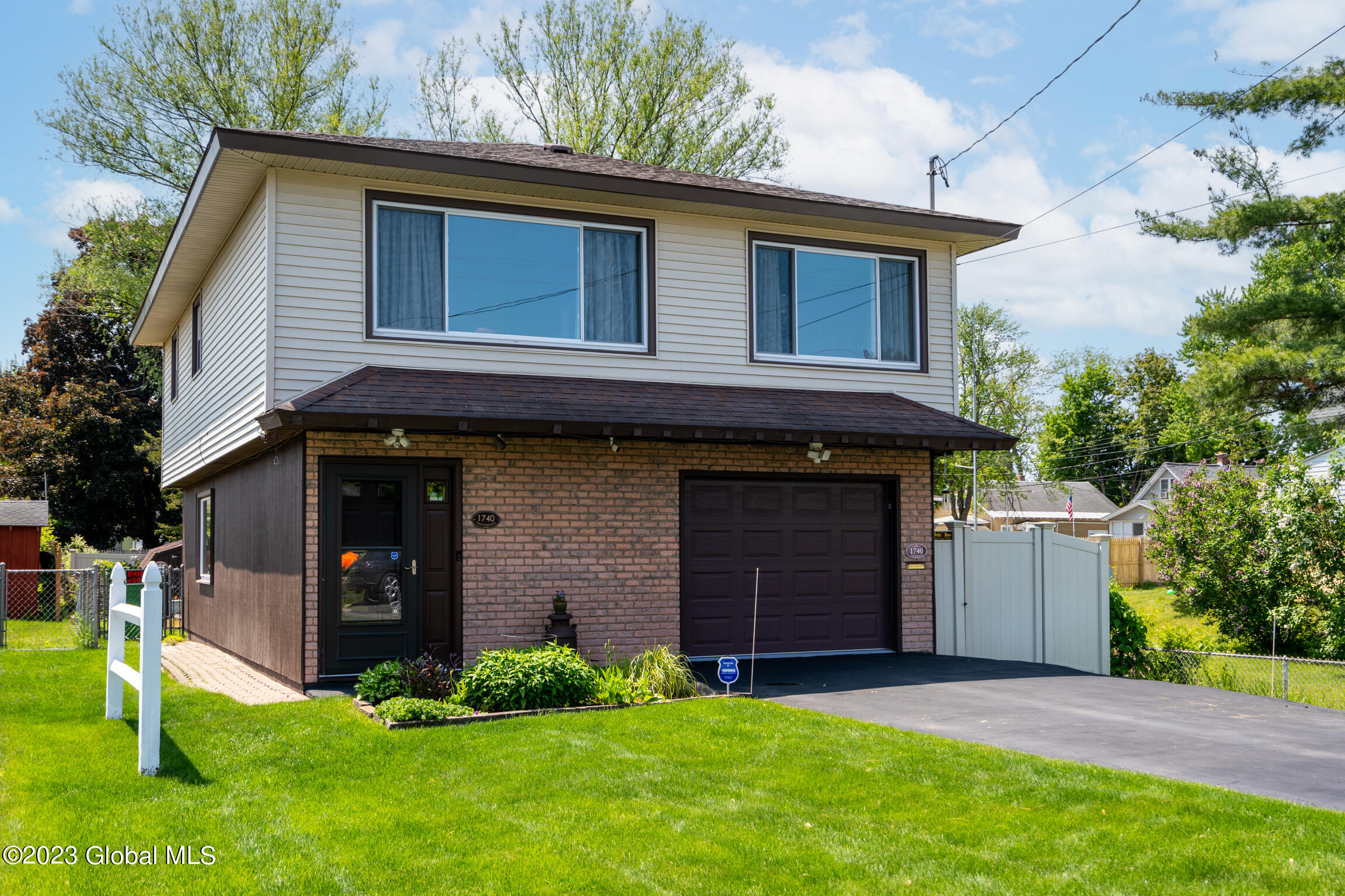 1740 Van Cortland Street