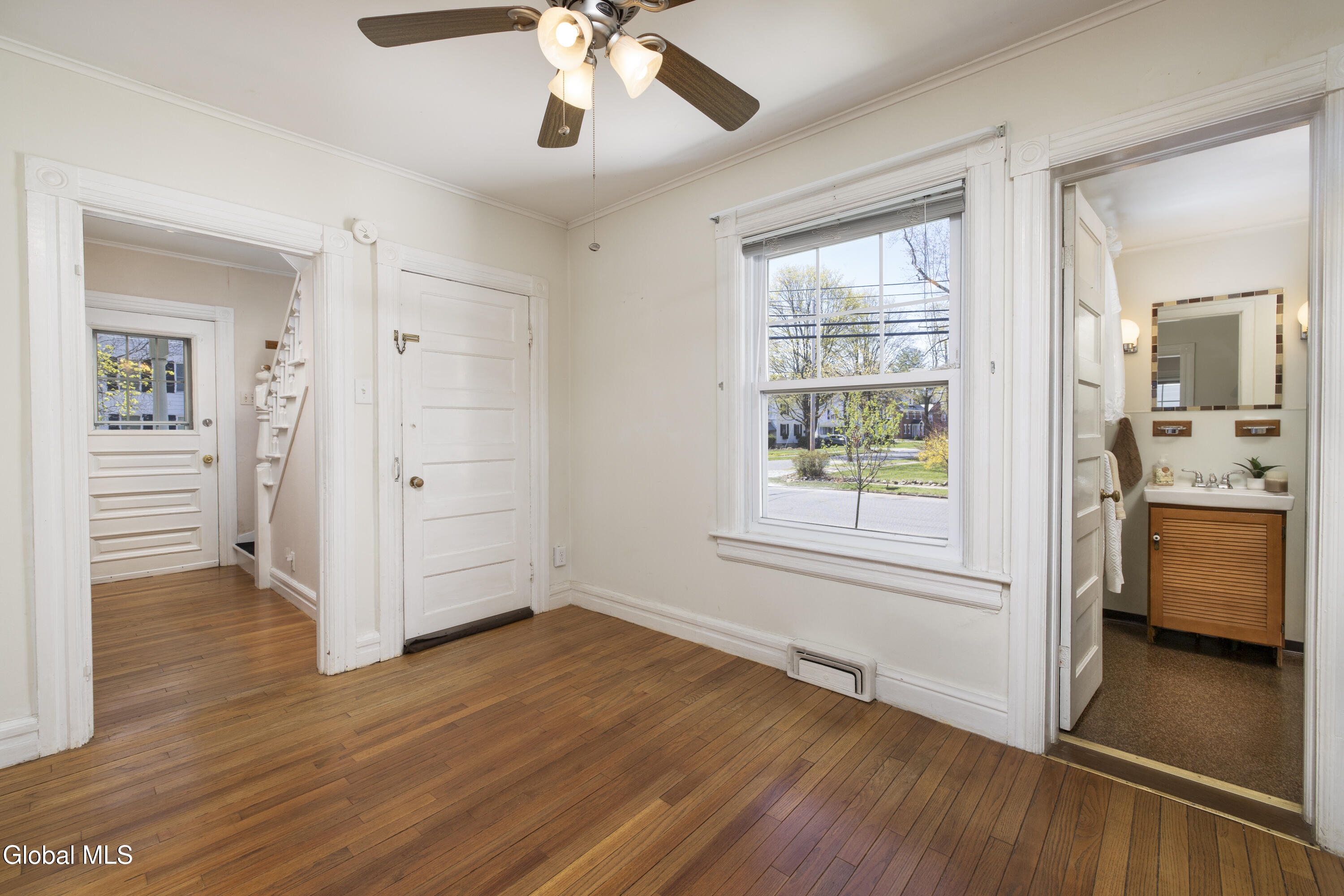 33 Sheridan Street