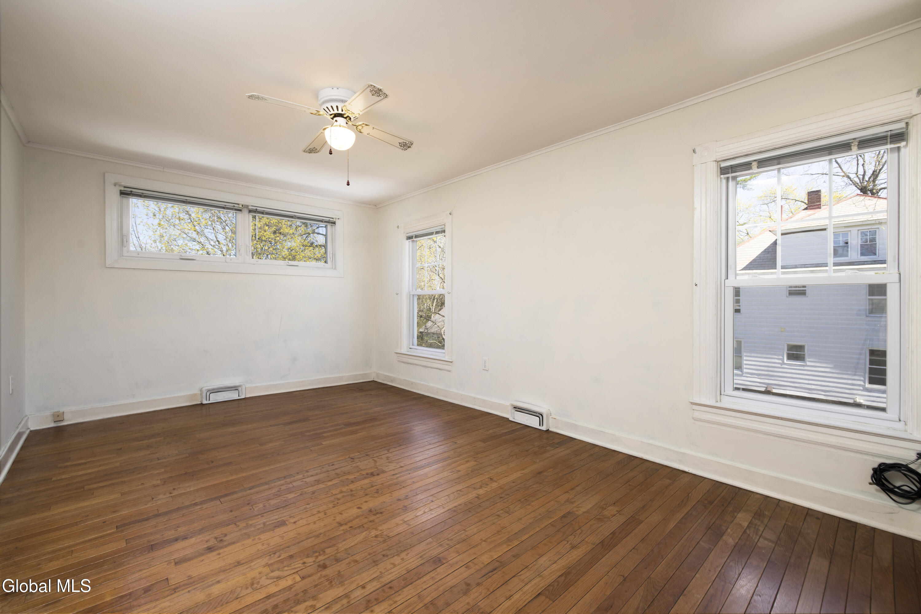 33 Sheridan Street