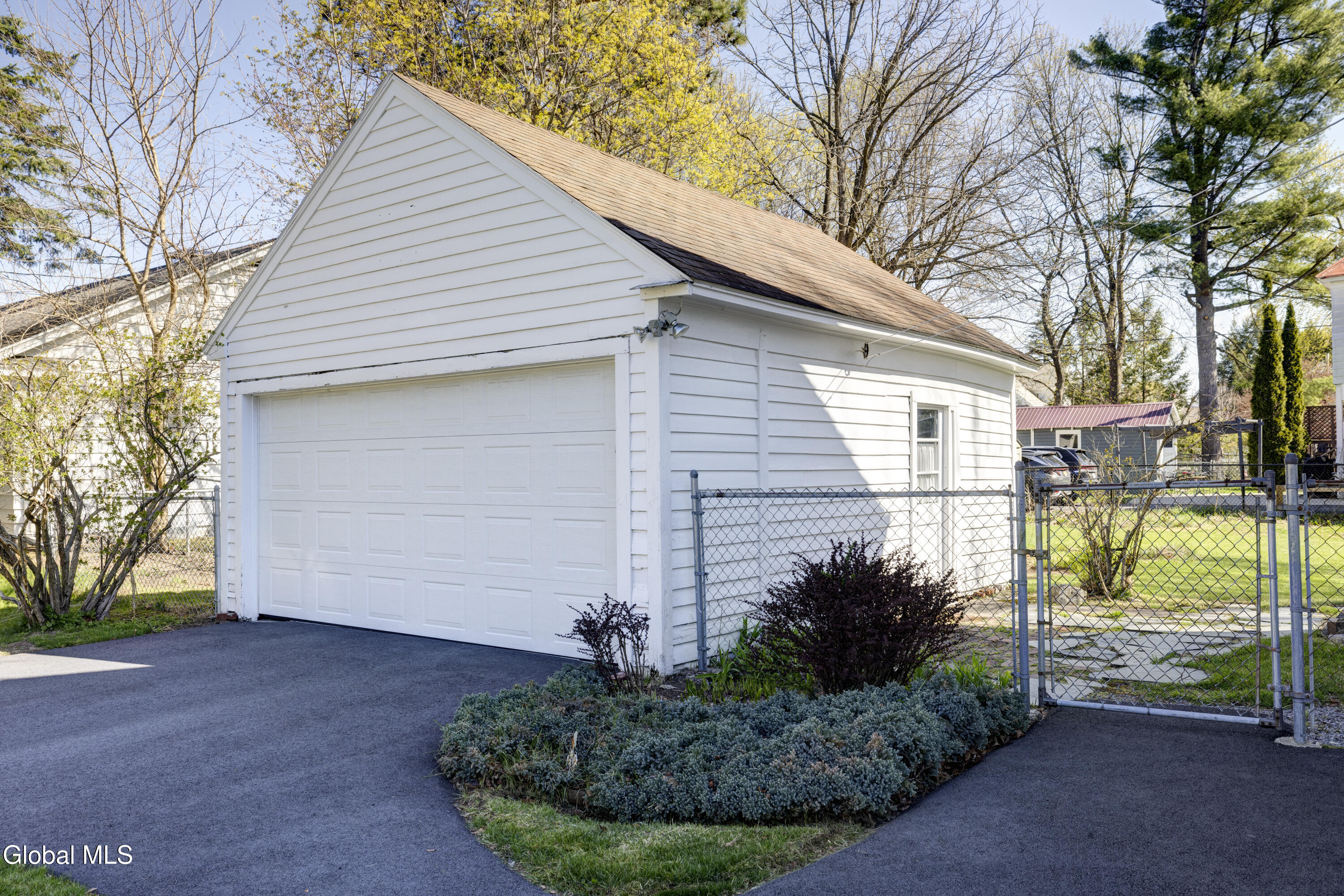 33 Sheridan Street