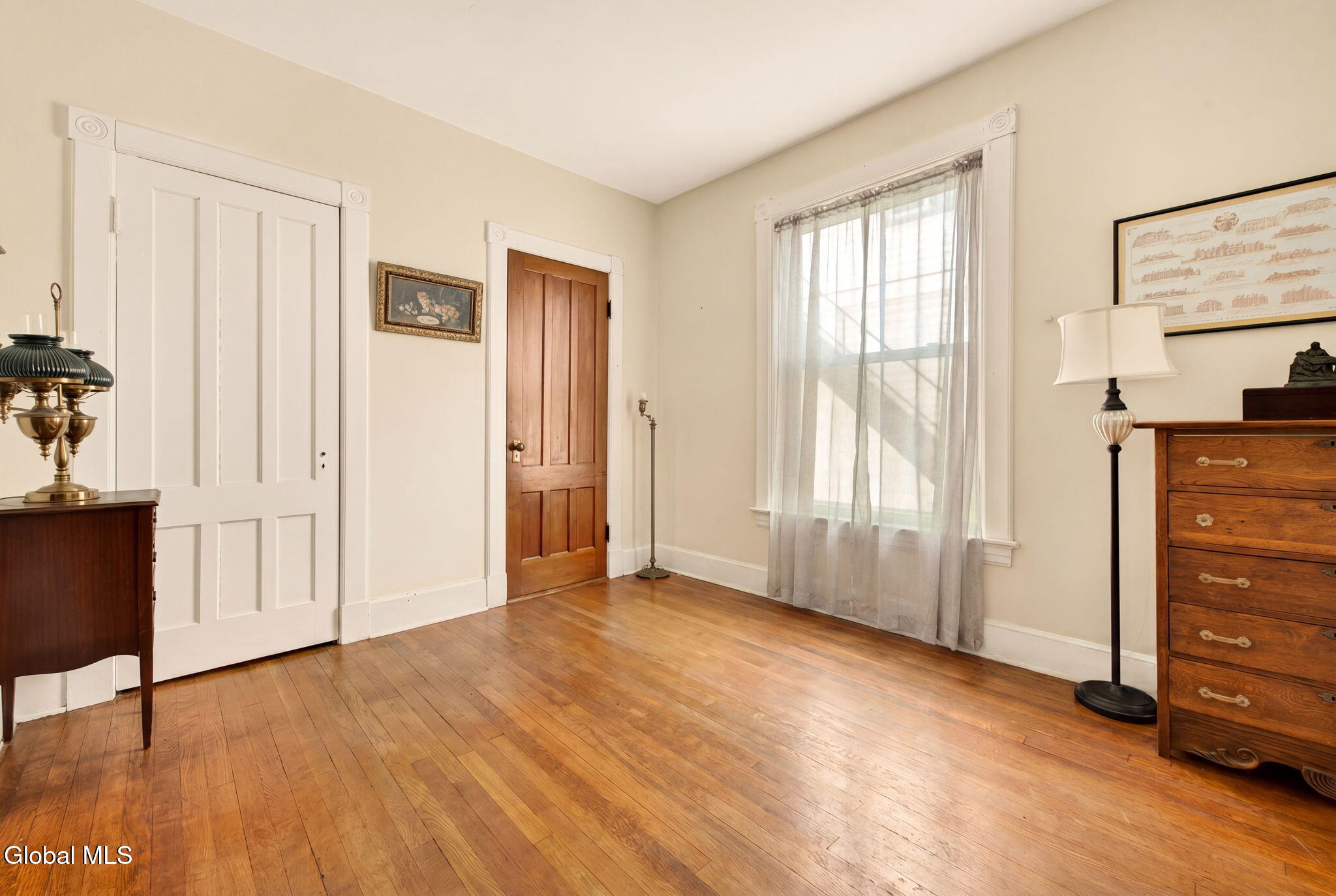 5 N Main Avenue