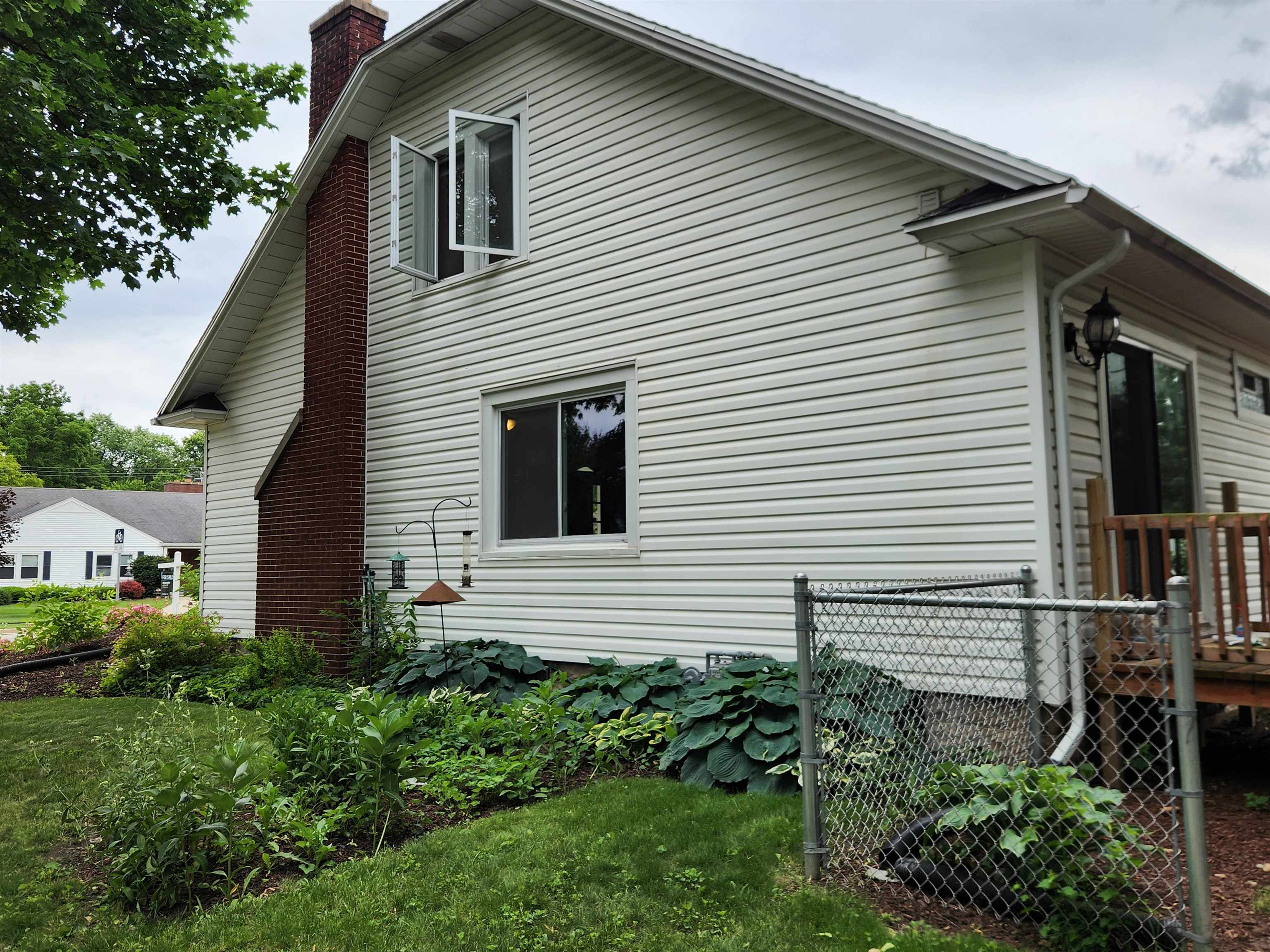 702 S East Avenue
