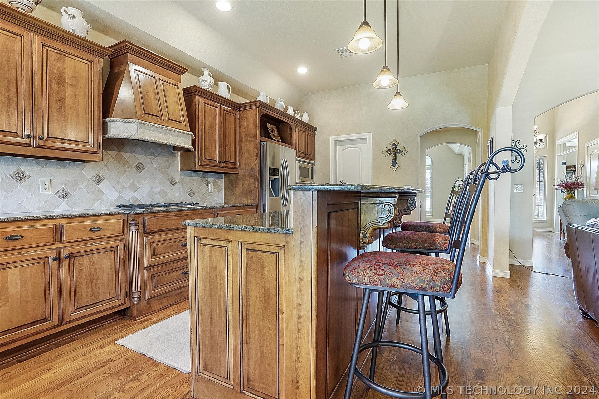 4102 W Roanoke Place