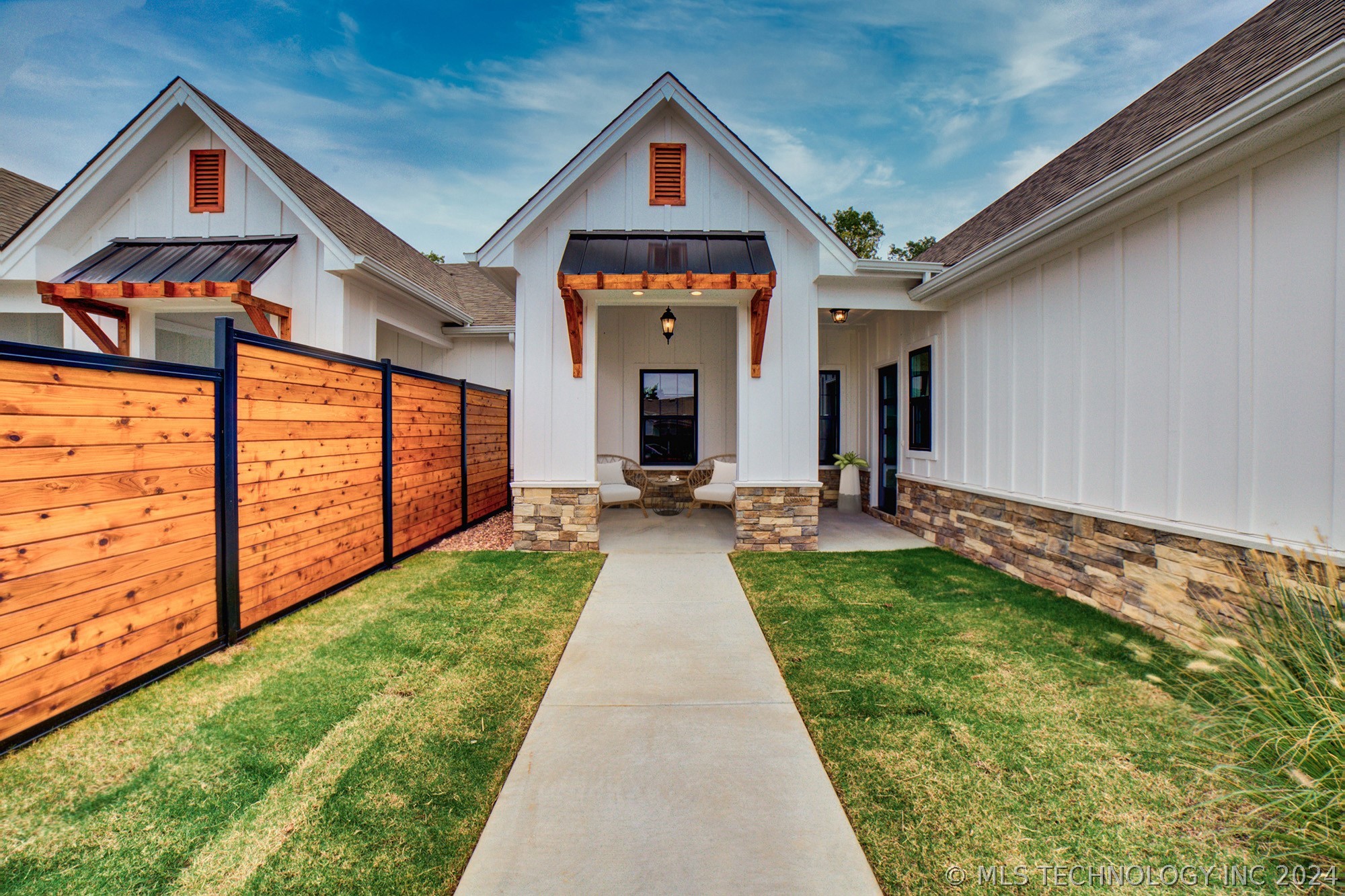 1910 W Huntsville Place