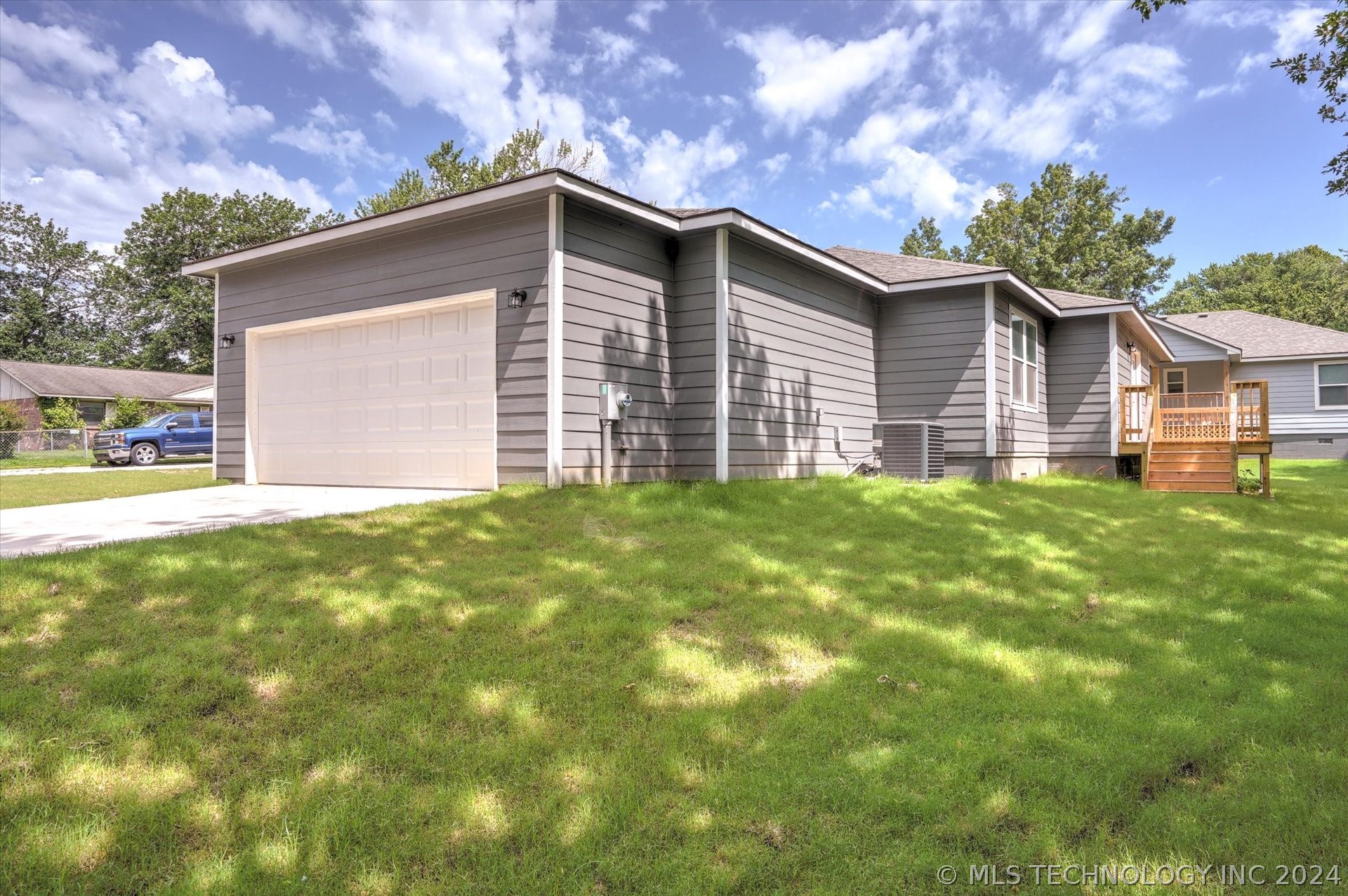 15587 S 292nd East Avenue