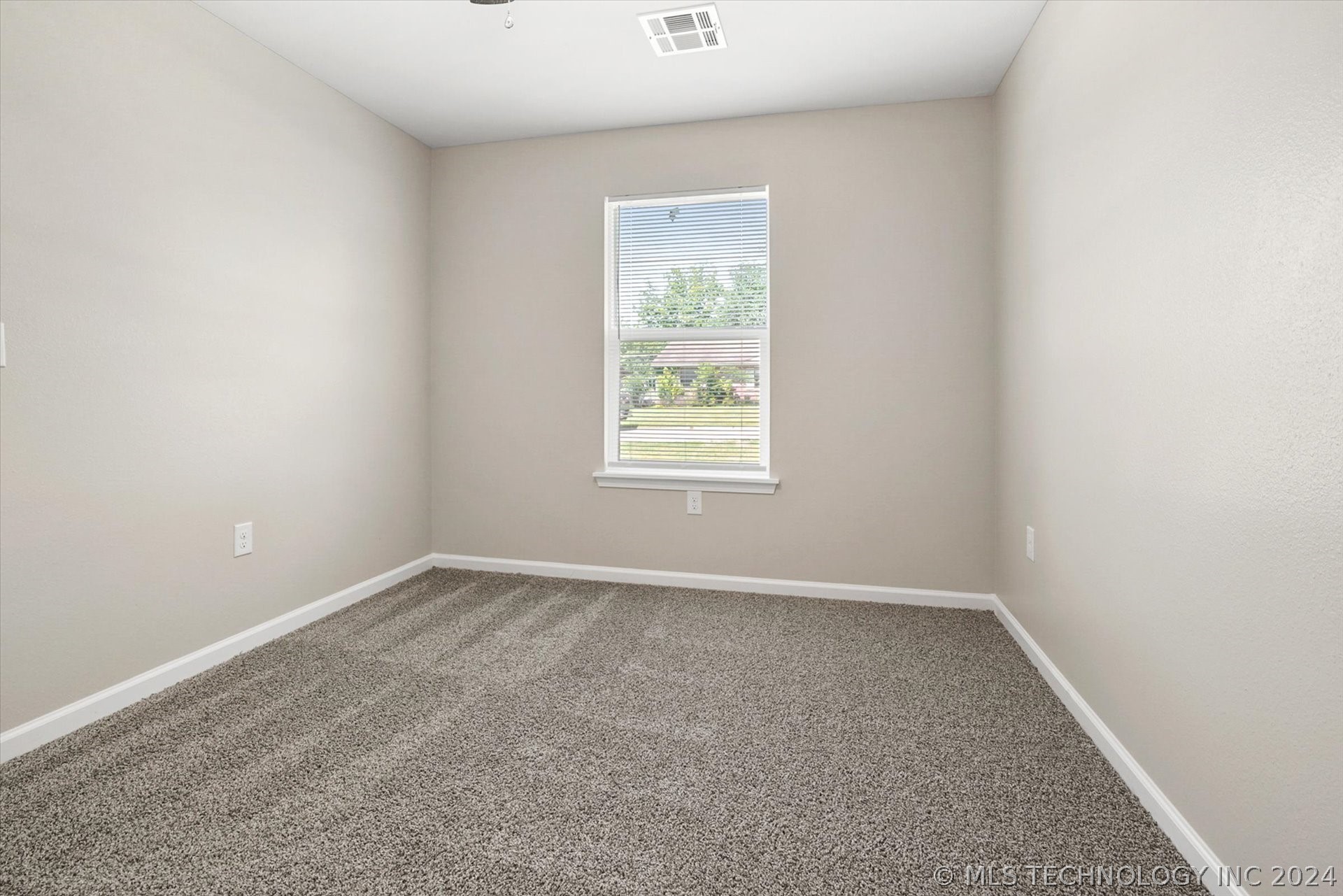 15587 S 292nd East Avenue