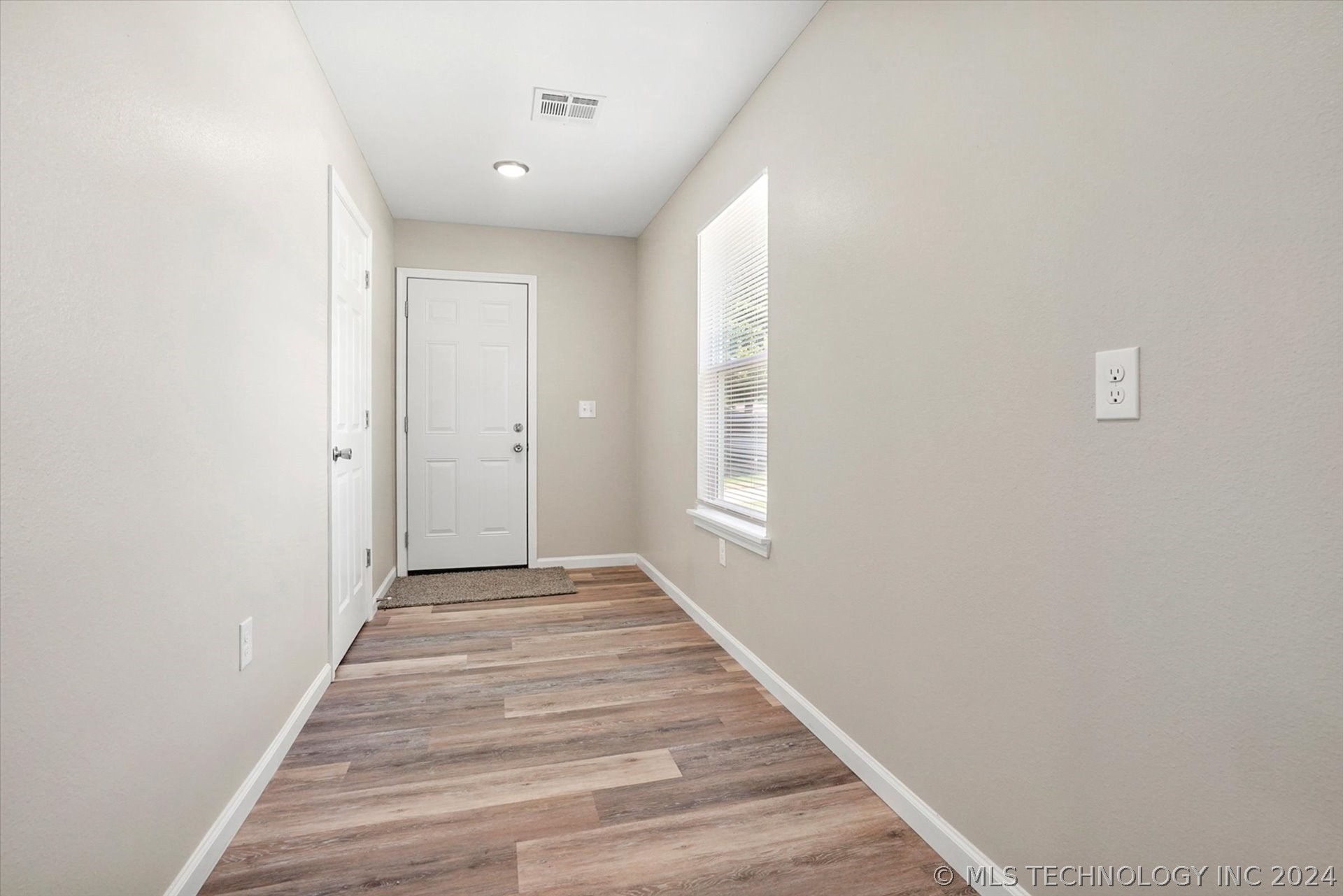 15587 S 292nd East Avenue