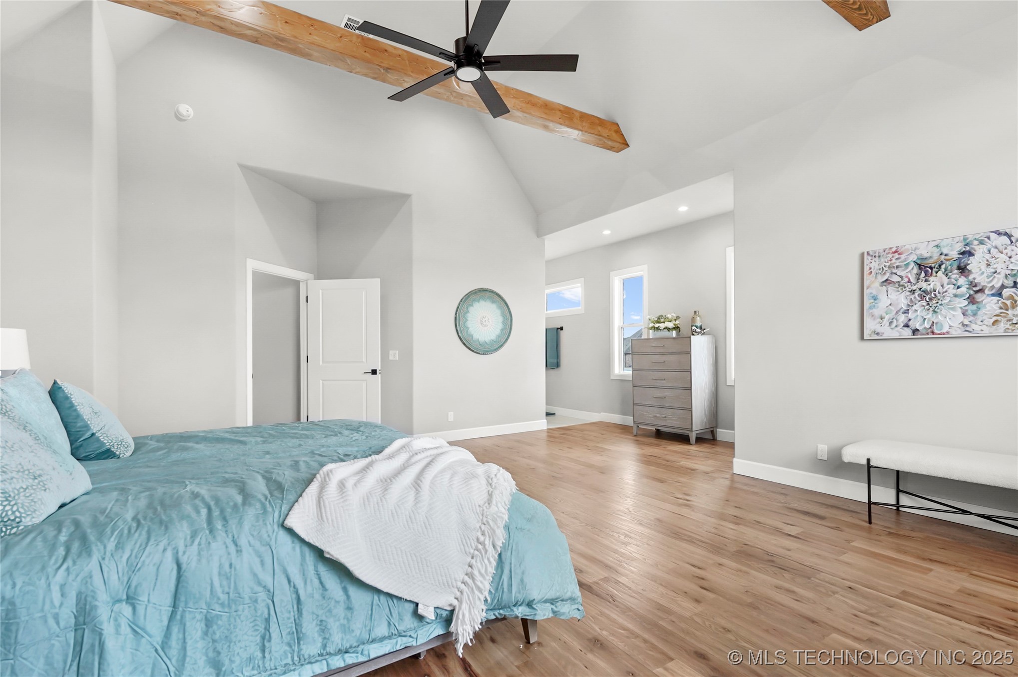 6718 S 310th Place