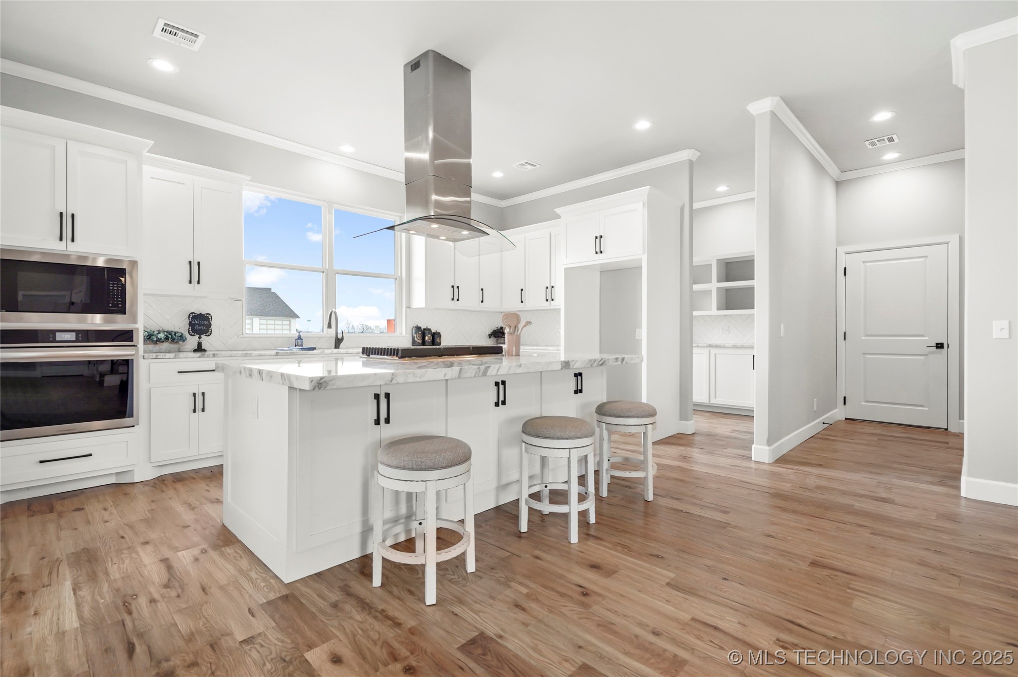 6718 S 310th Place