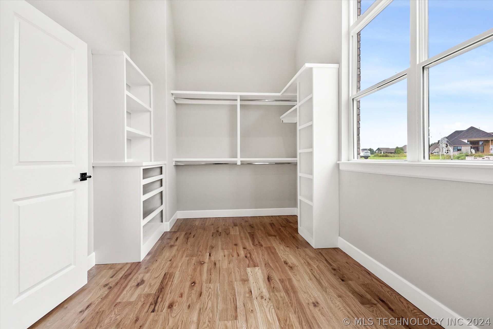 6718 S 310th Place