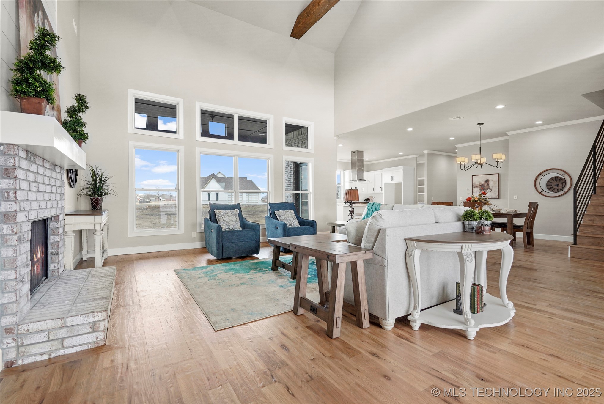 6718 S 310th Place