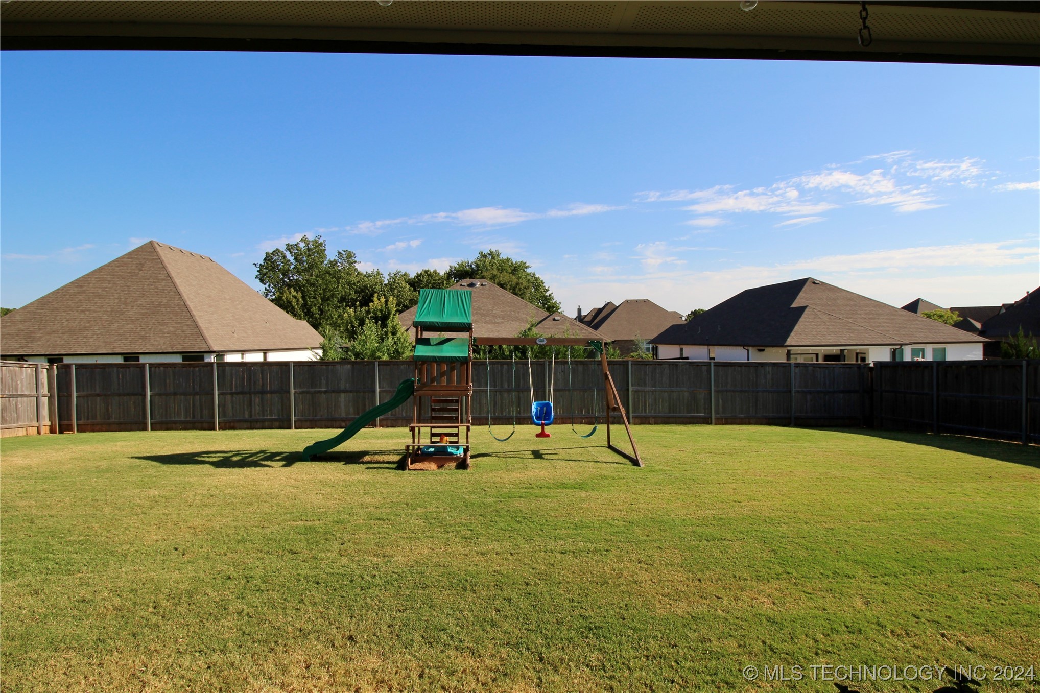 1409 E Little Rock Street