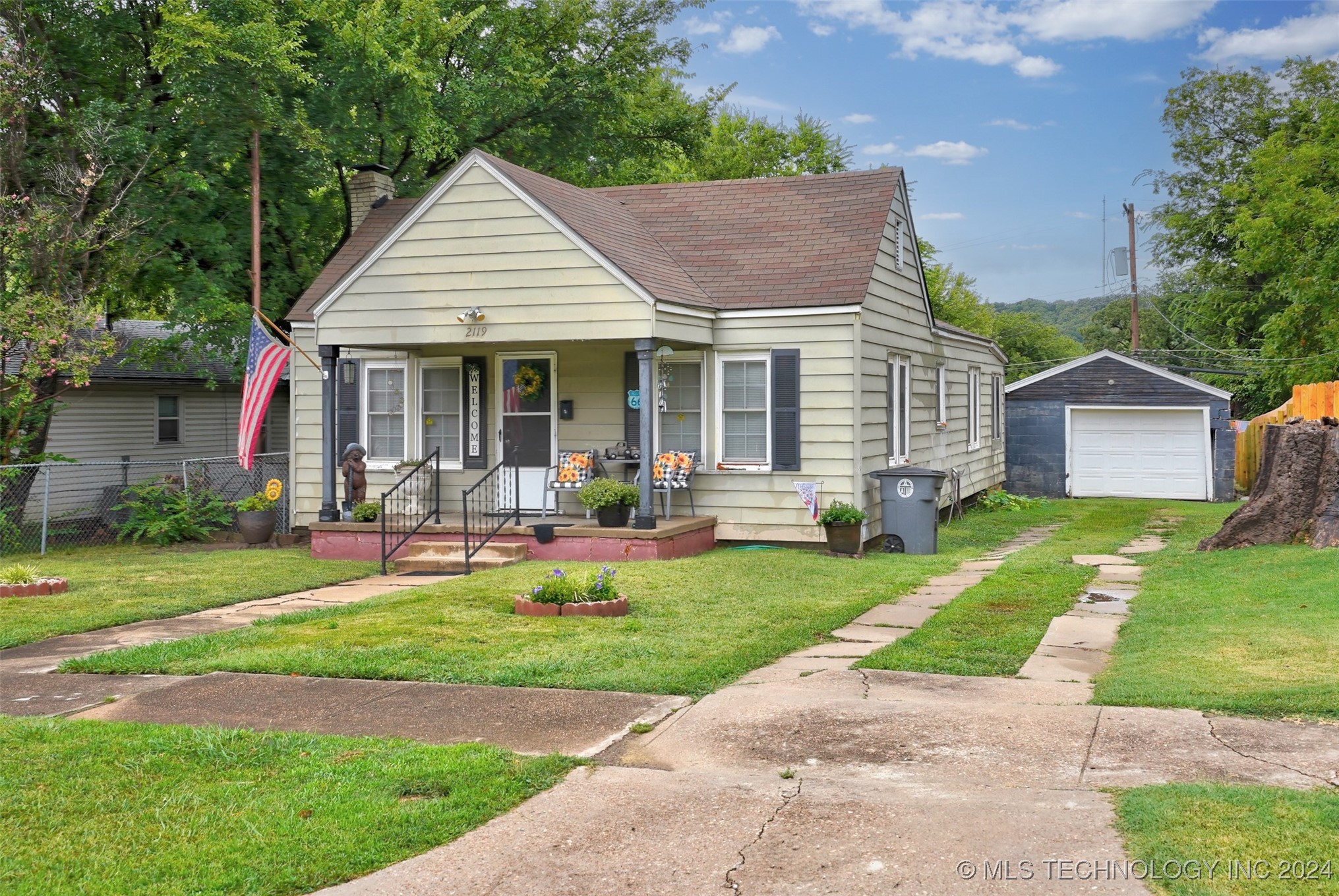 2119 W 40th Street