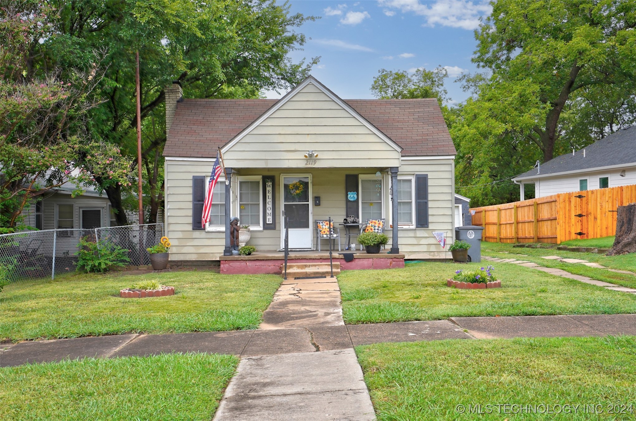 2119 W 40th Street