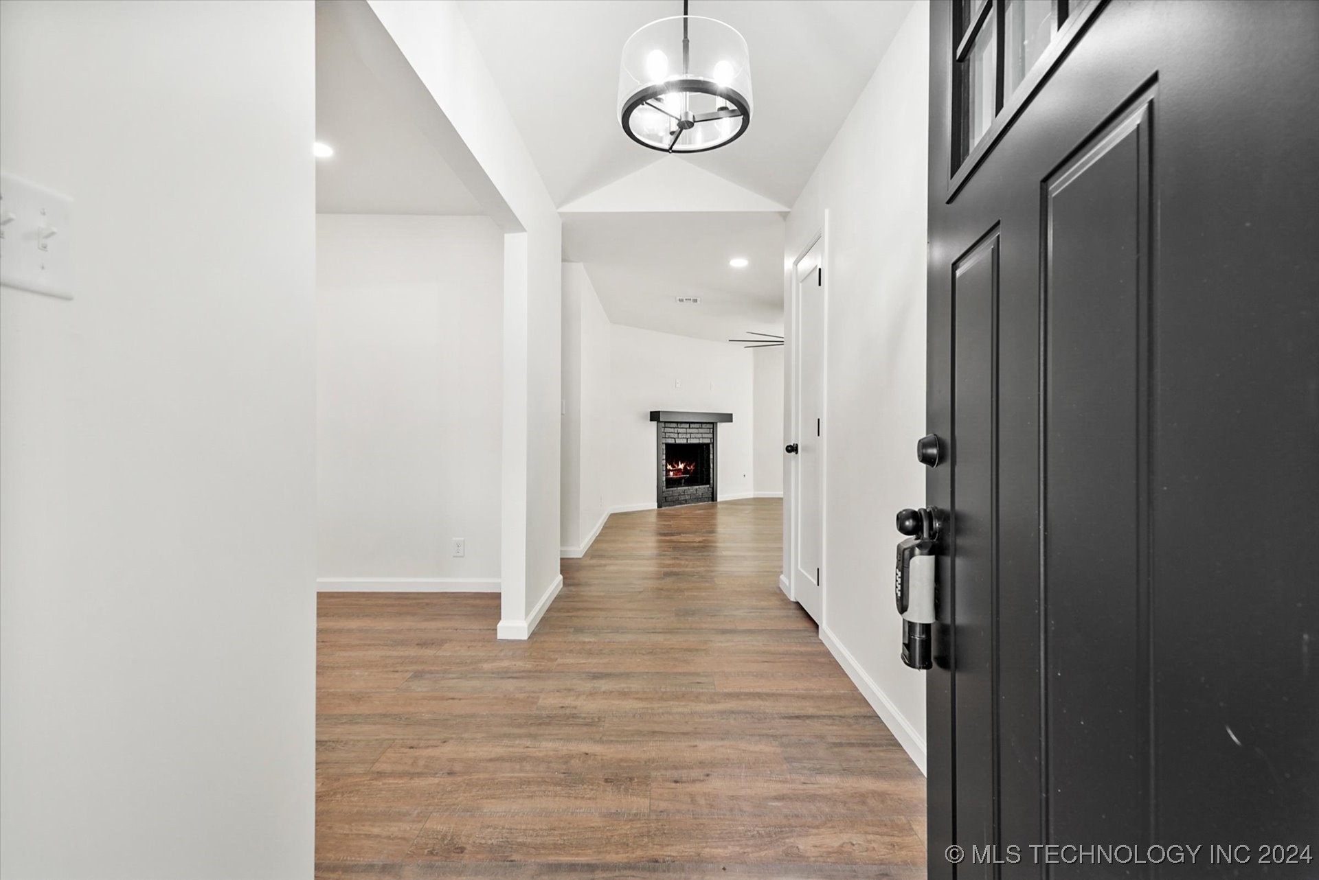 9308 E 40th Place