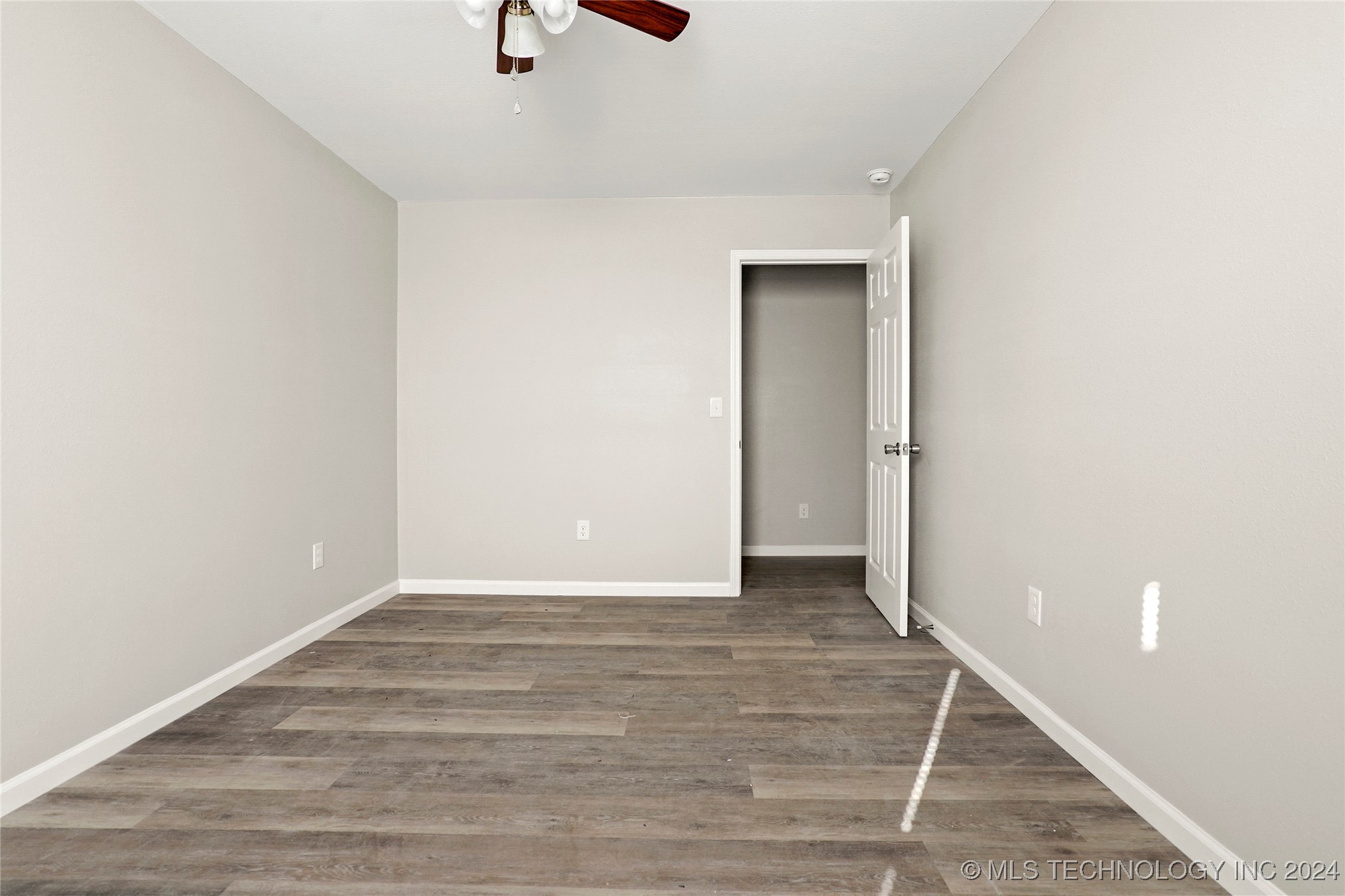 4116 W 56th Place