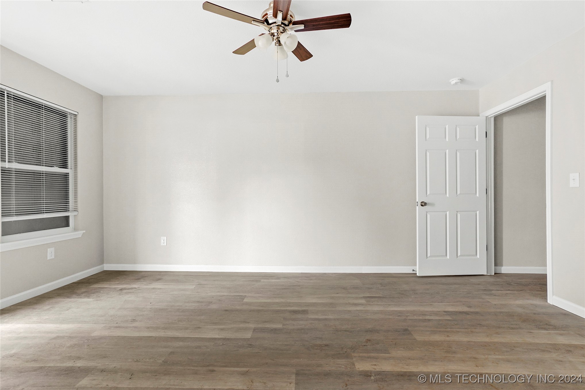 4116 W 56th Place