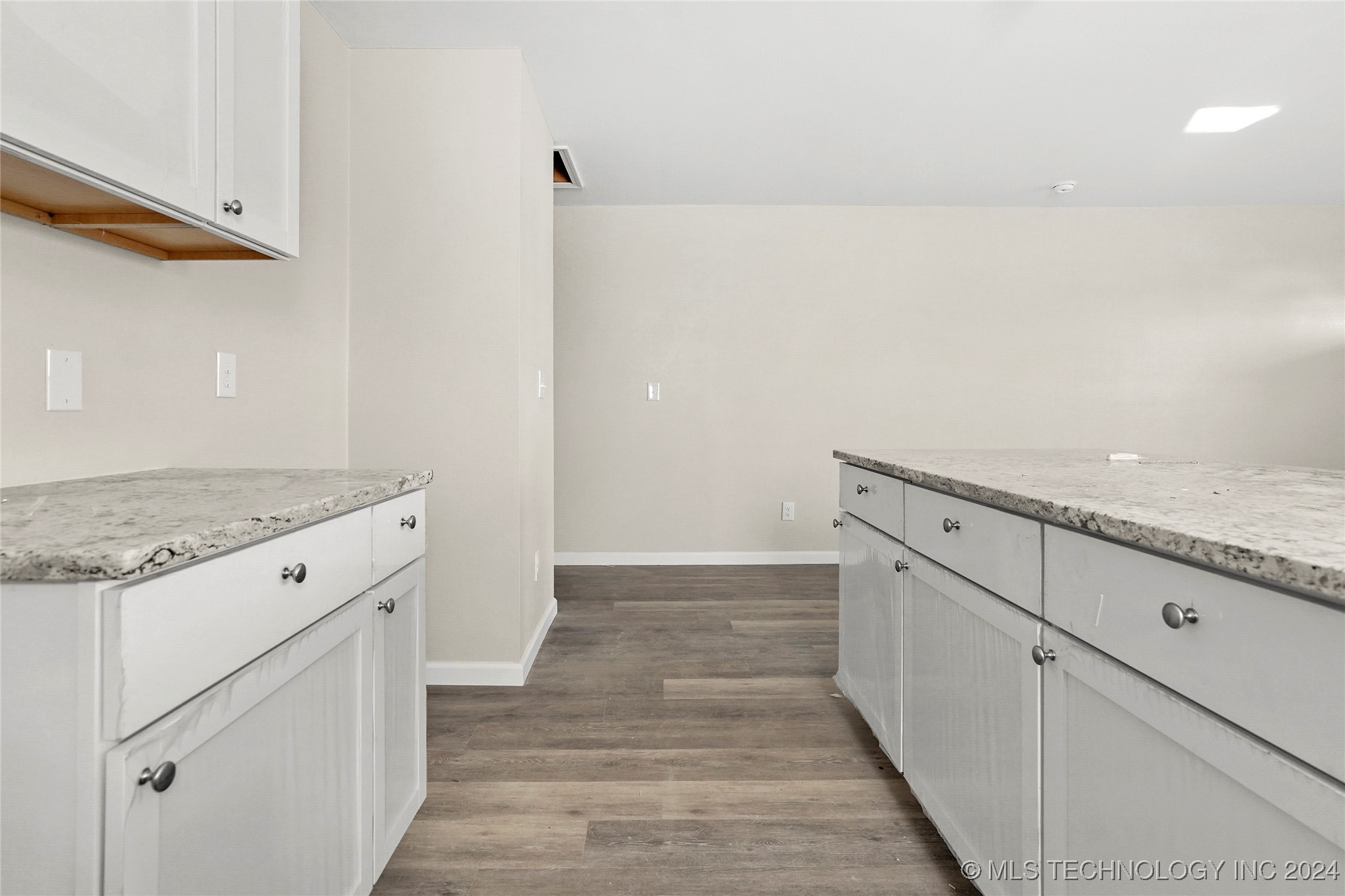 4116 W 56th Place