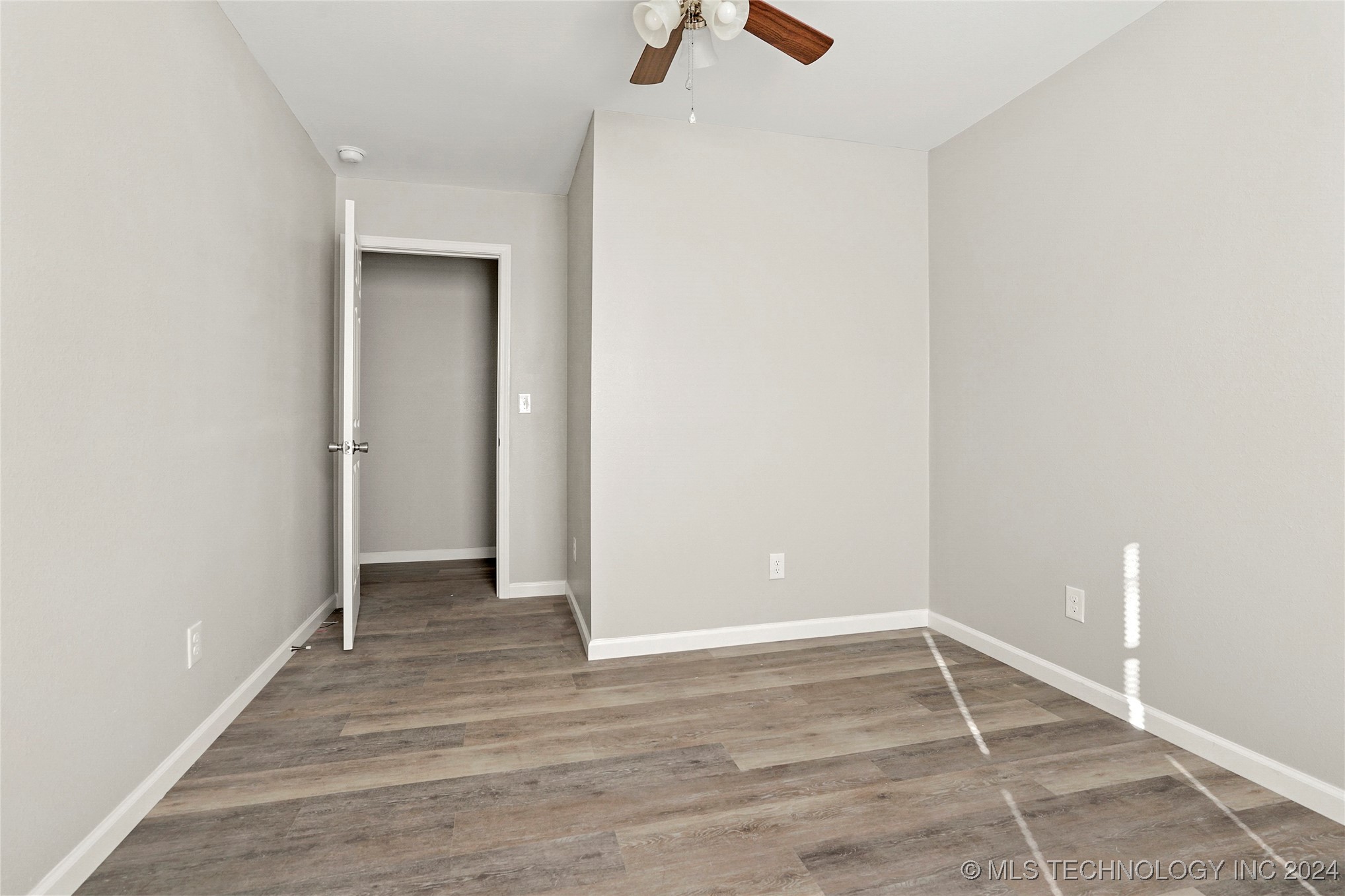 4116 W 56th Place