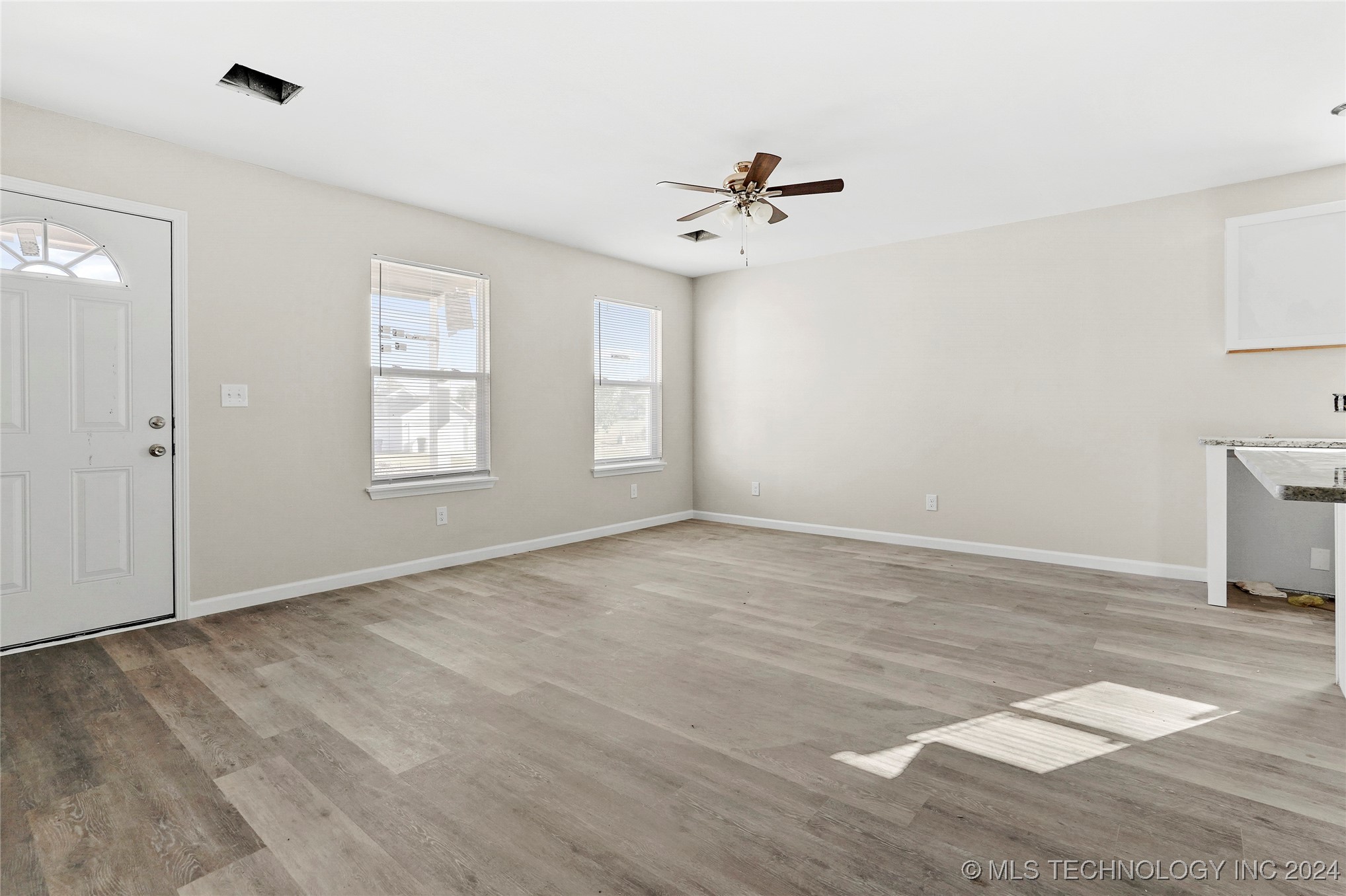 4116 W 56th Place