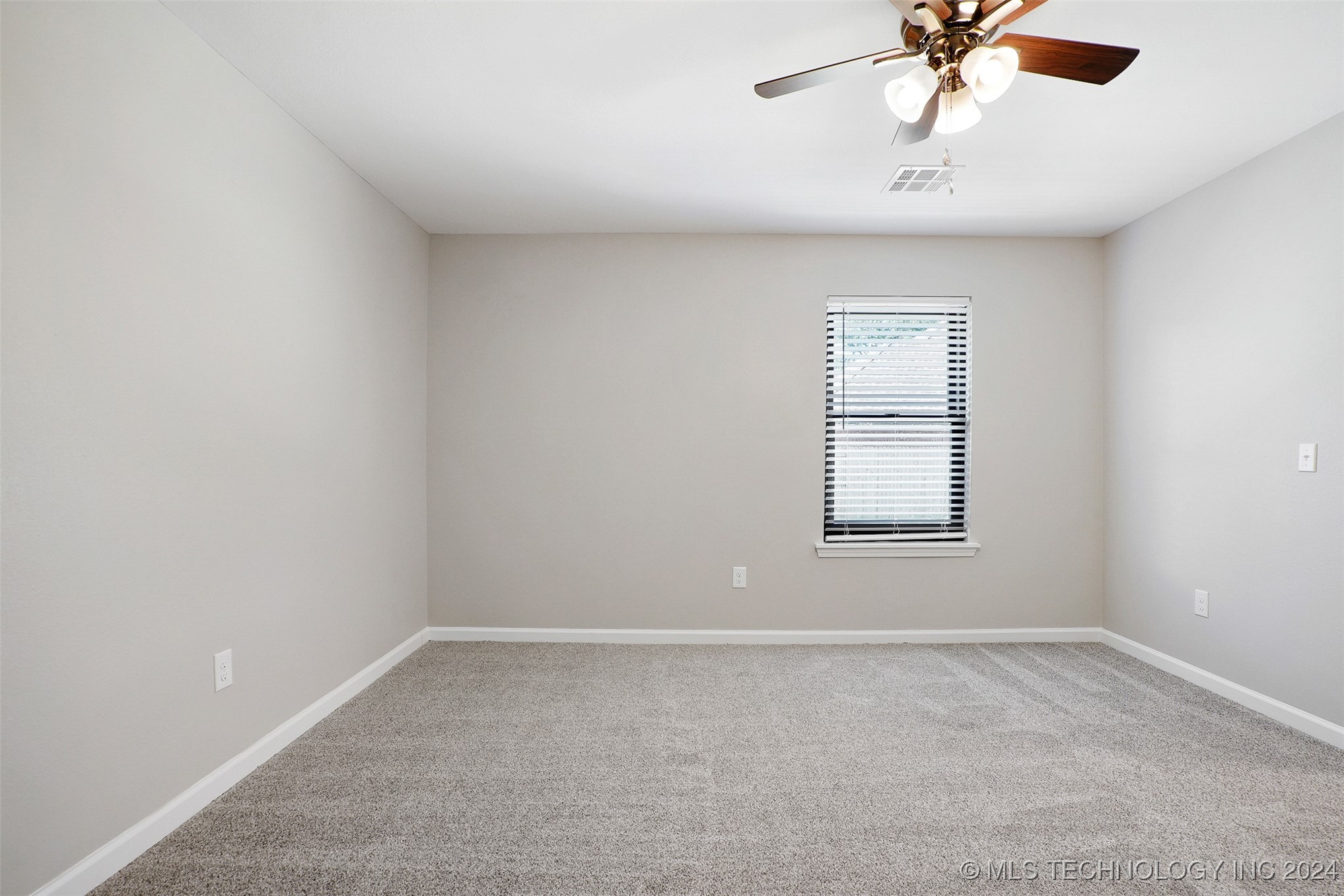 7012 E 89th Place