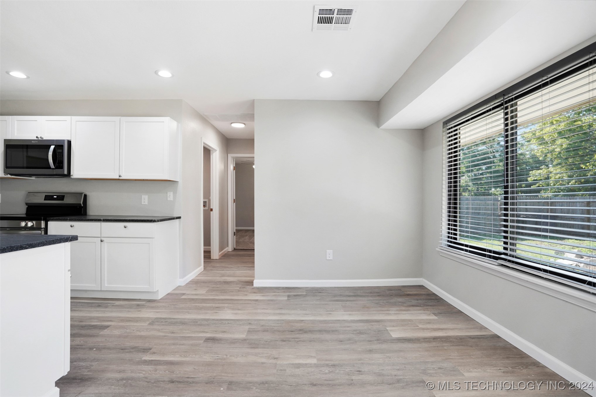 7012 E 89th Place