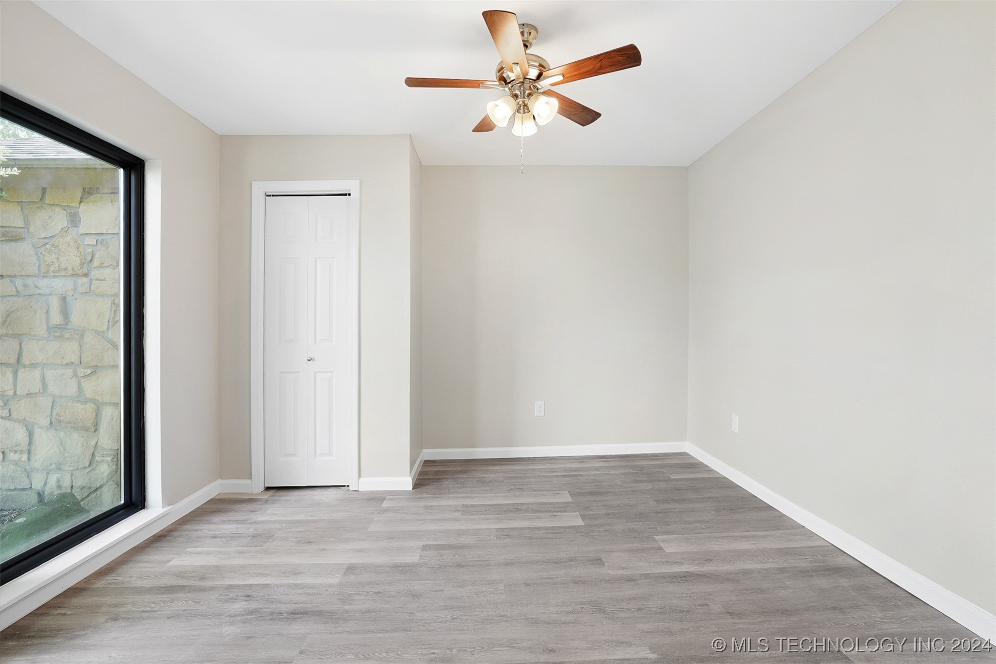 7012 E 89th Place