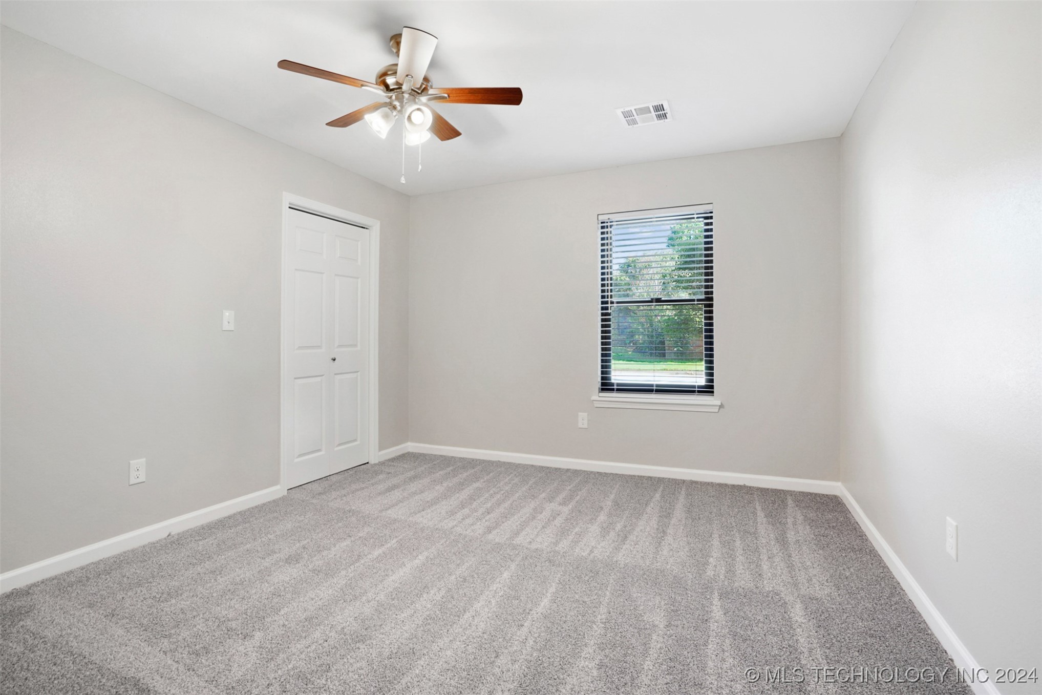 7012 E 89th Place