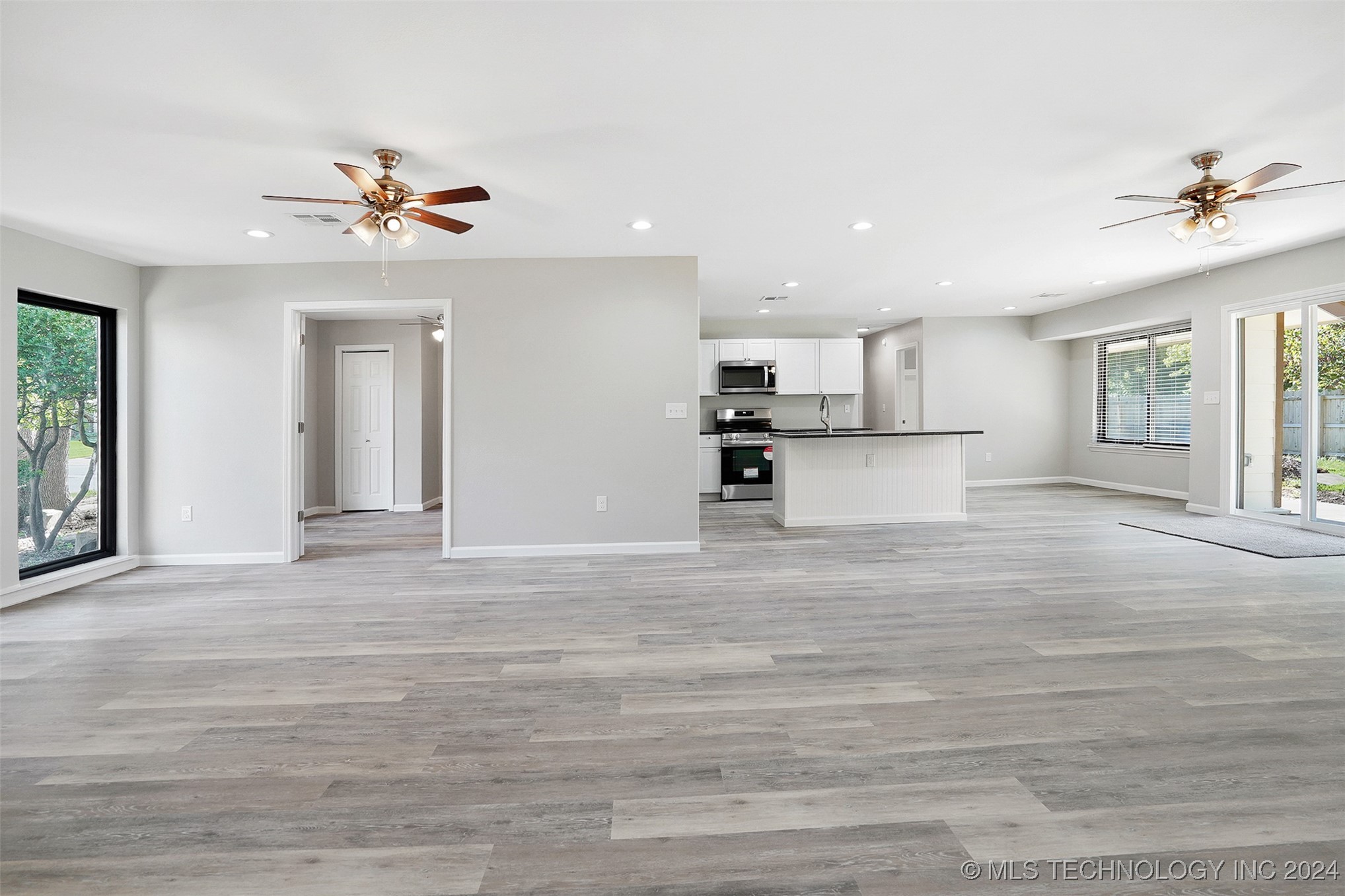 7012 E 89th Place