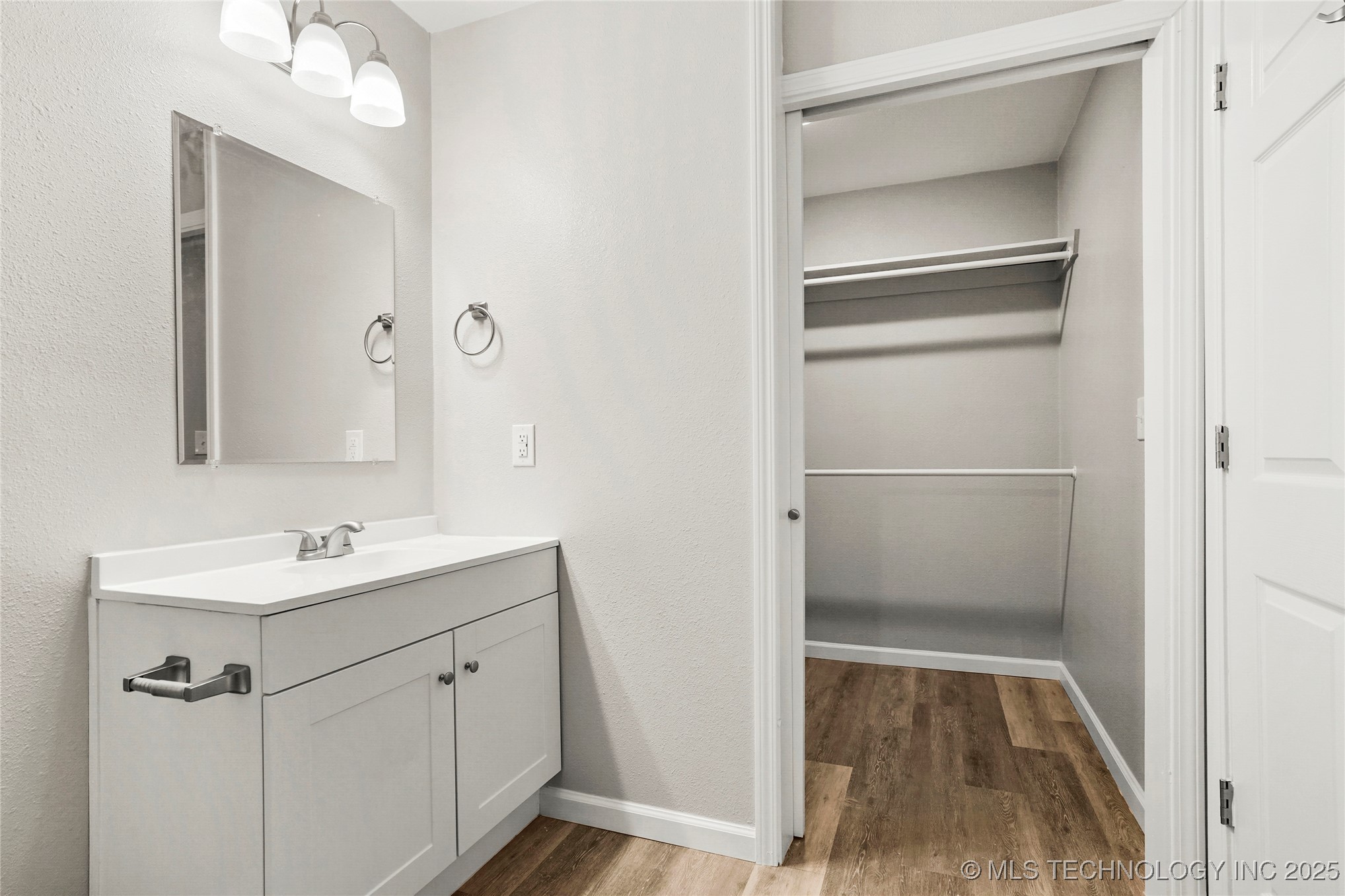 4123 W 57th Street