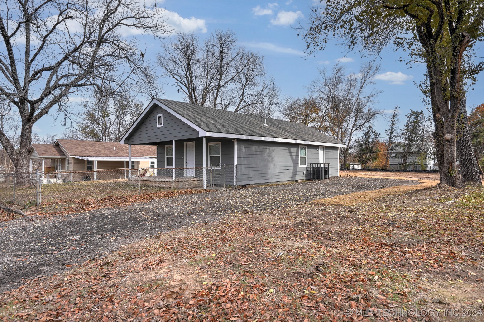 17 S 64th West Avenue