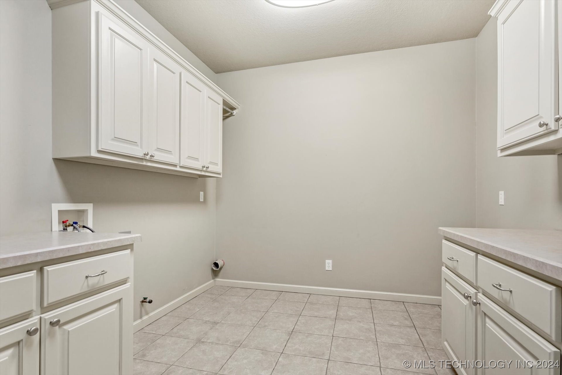 643 E Huntsville Place
