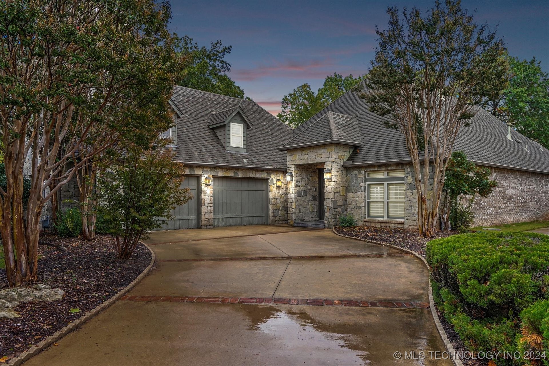 643 E Huntsville Place