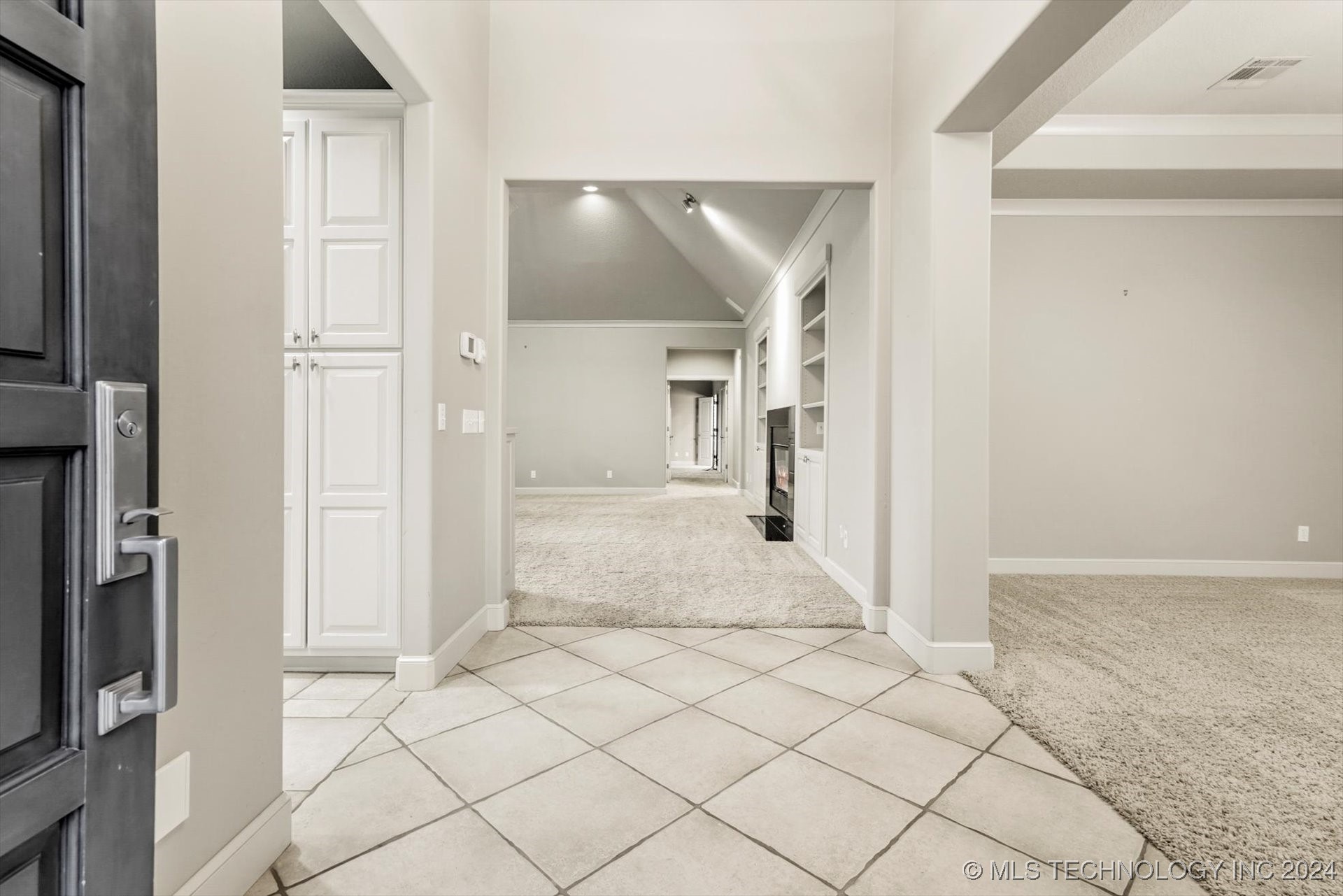 643 E Huntsville Place