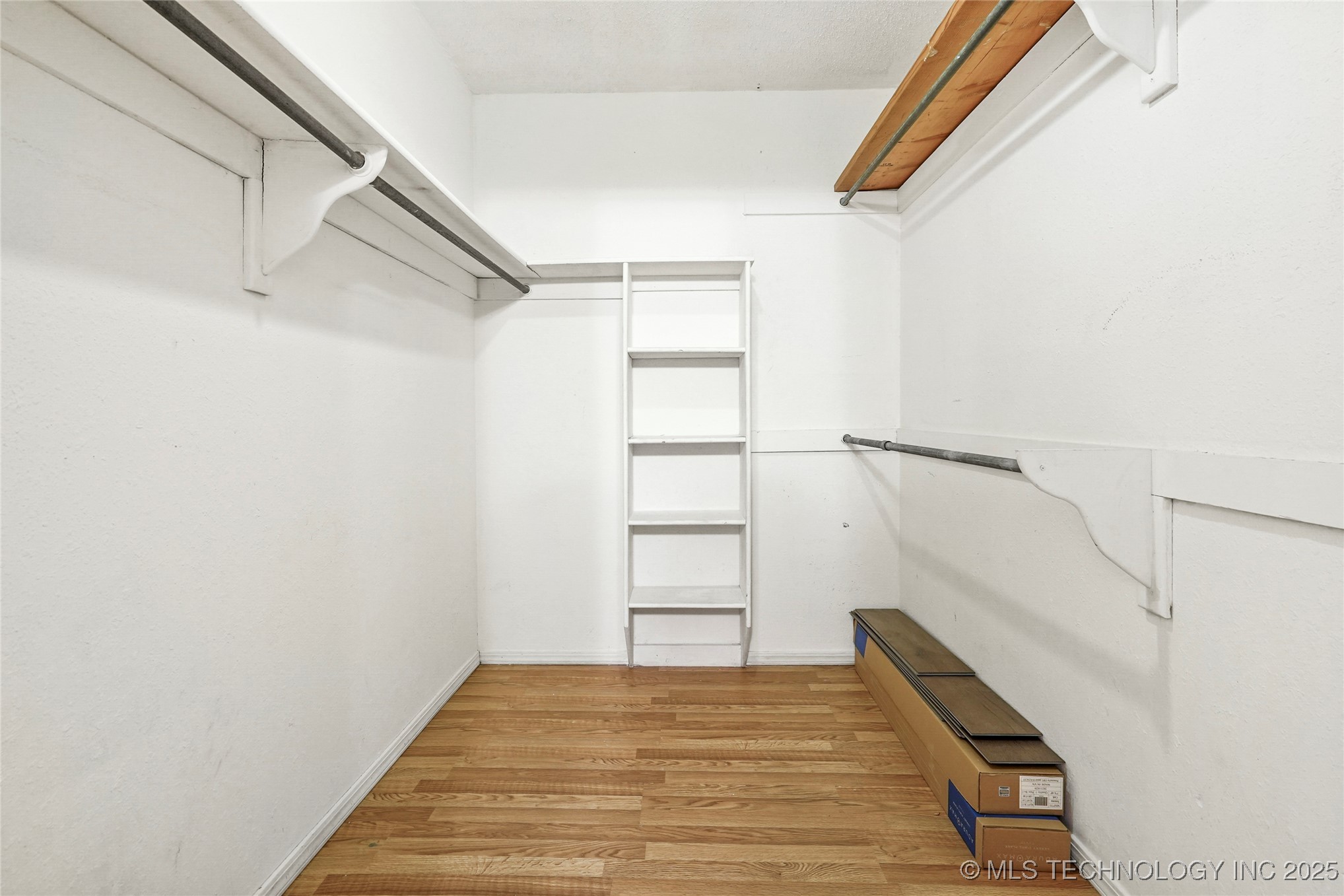 2308 W Edgewater Street