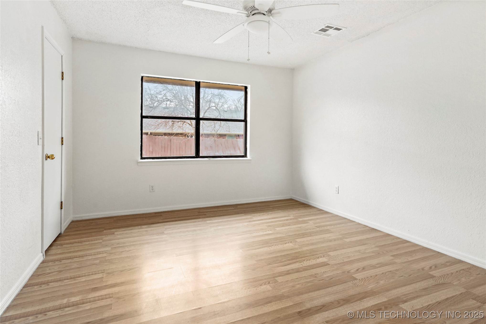 2308 W Edgewater Street