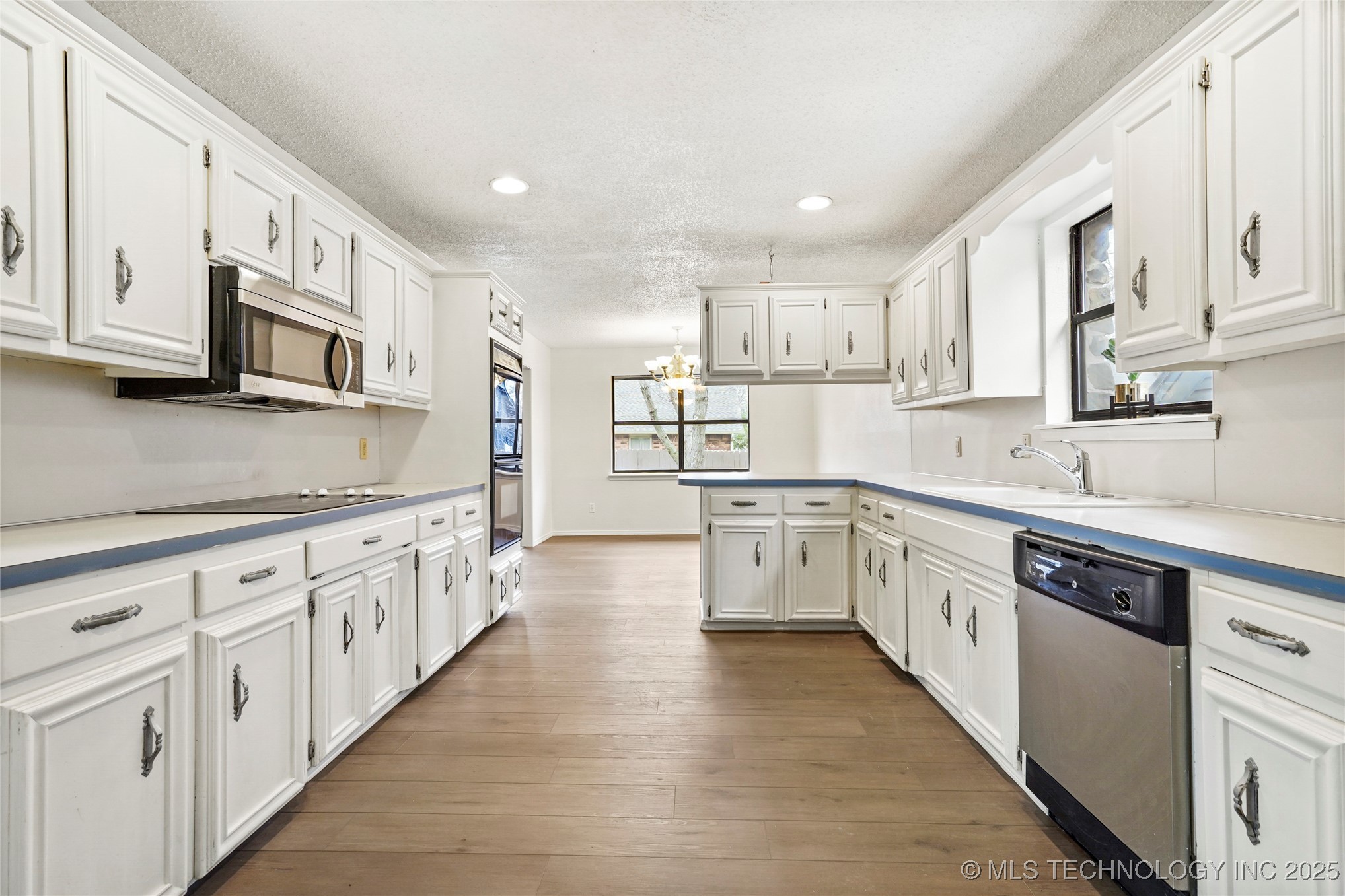 2308 W Edgewater Street