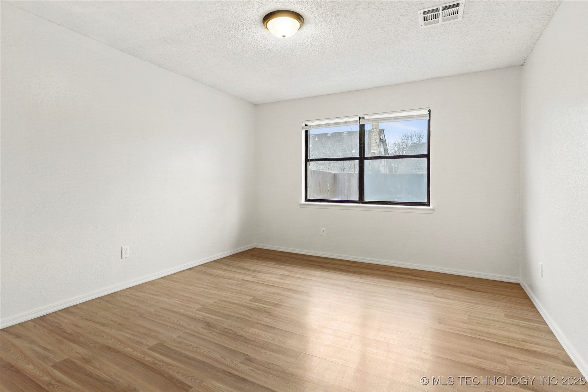 2308 W Edgewater Street