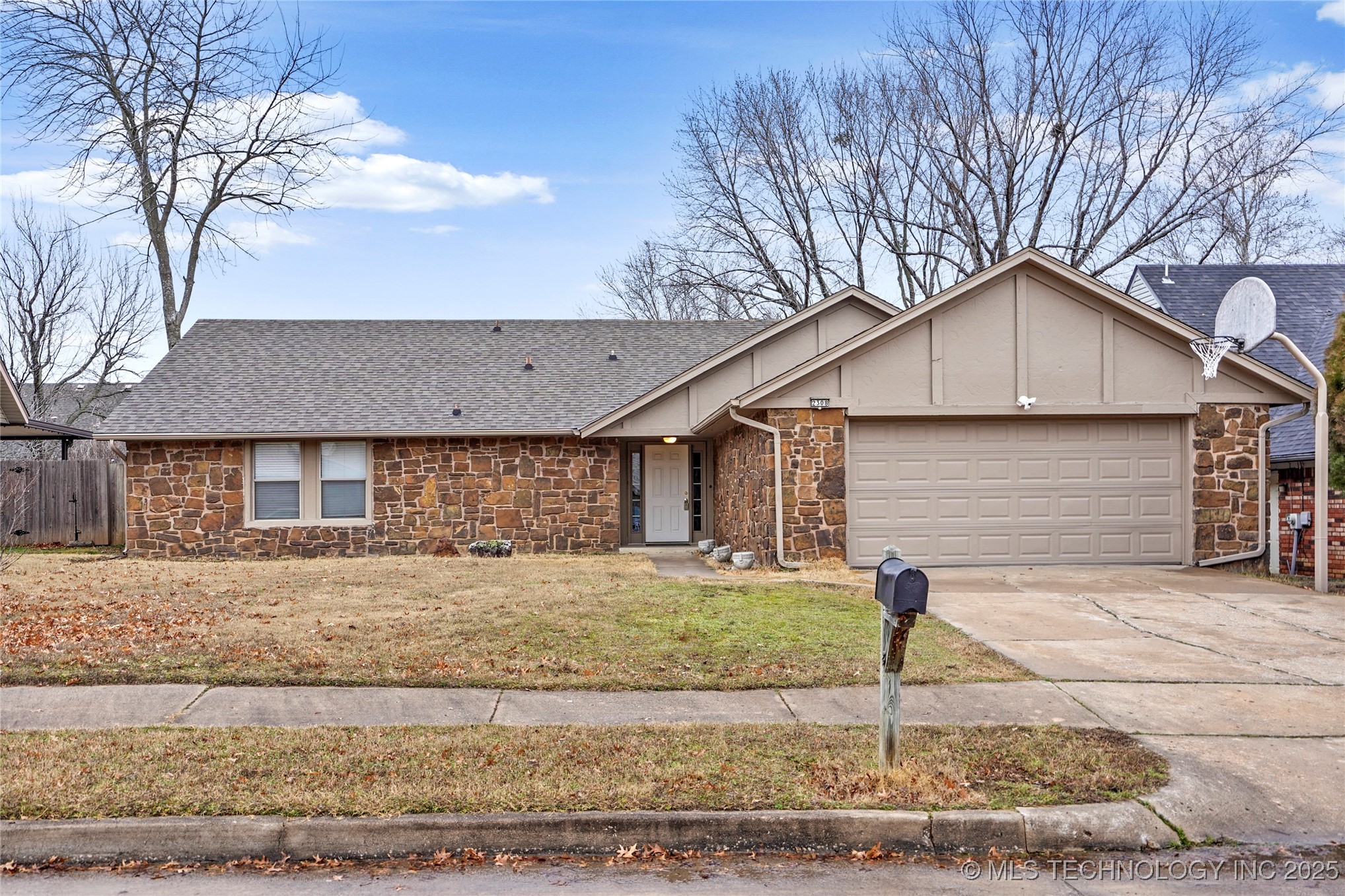 2308 W Edgewater Street