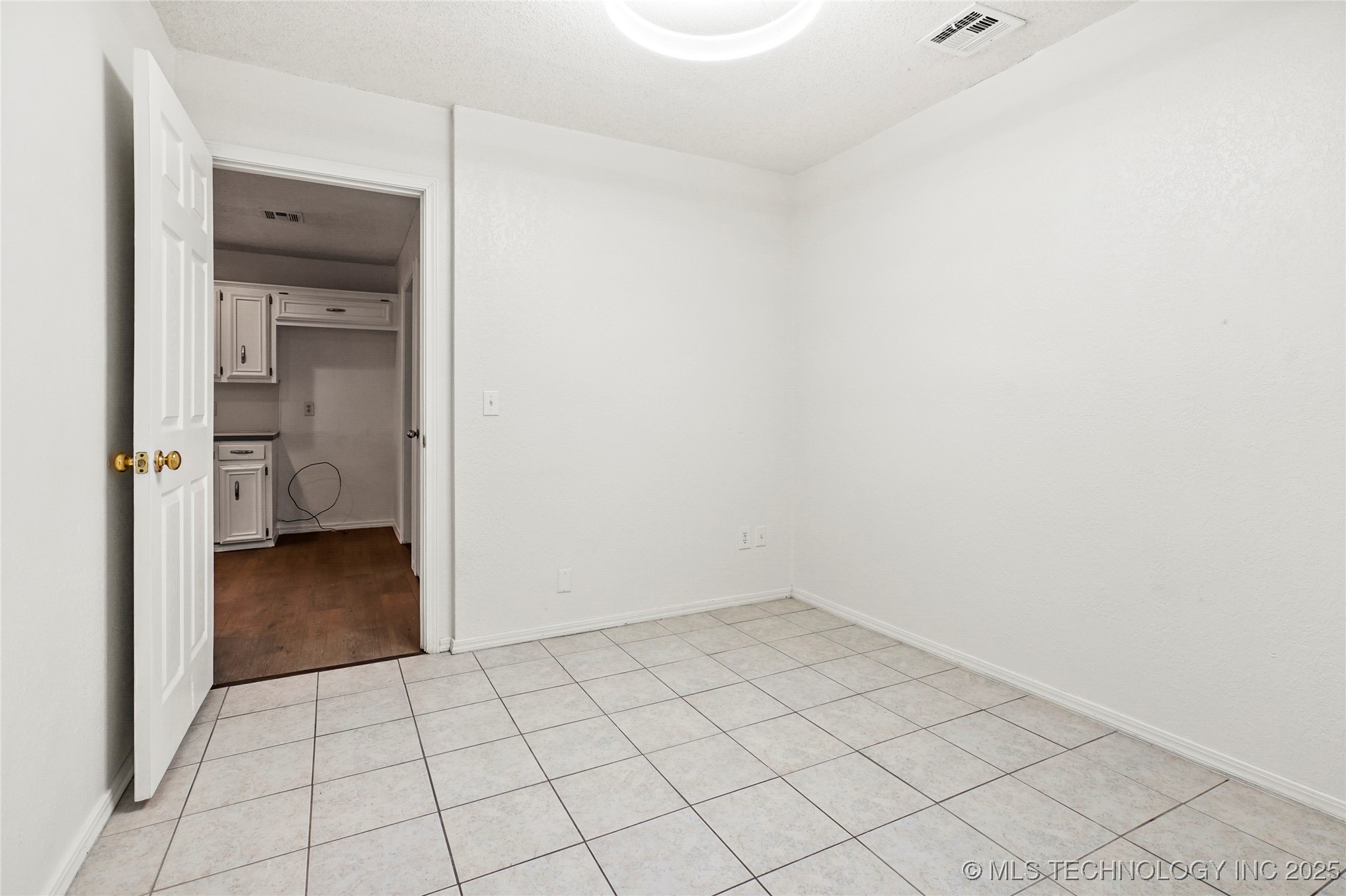 2308 W Edgewater Street