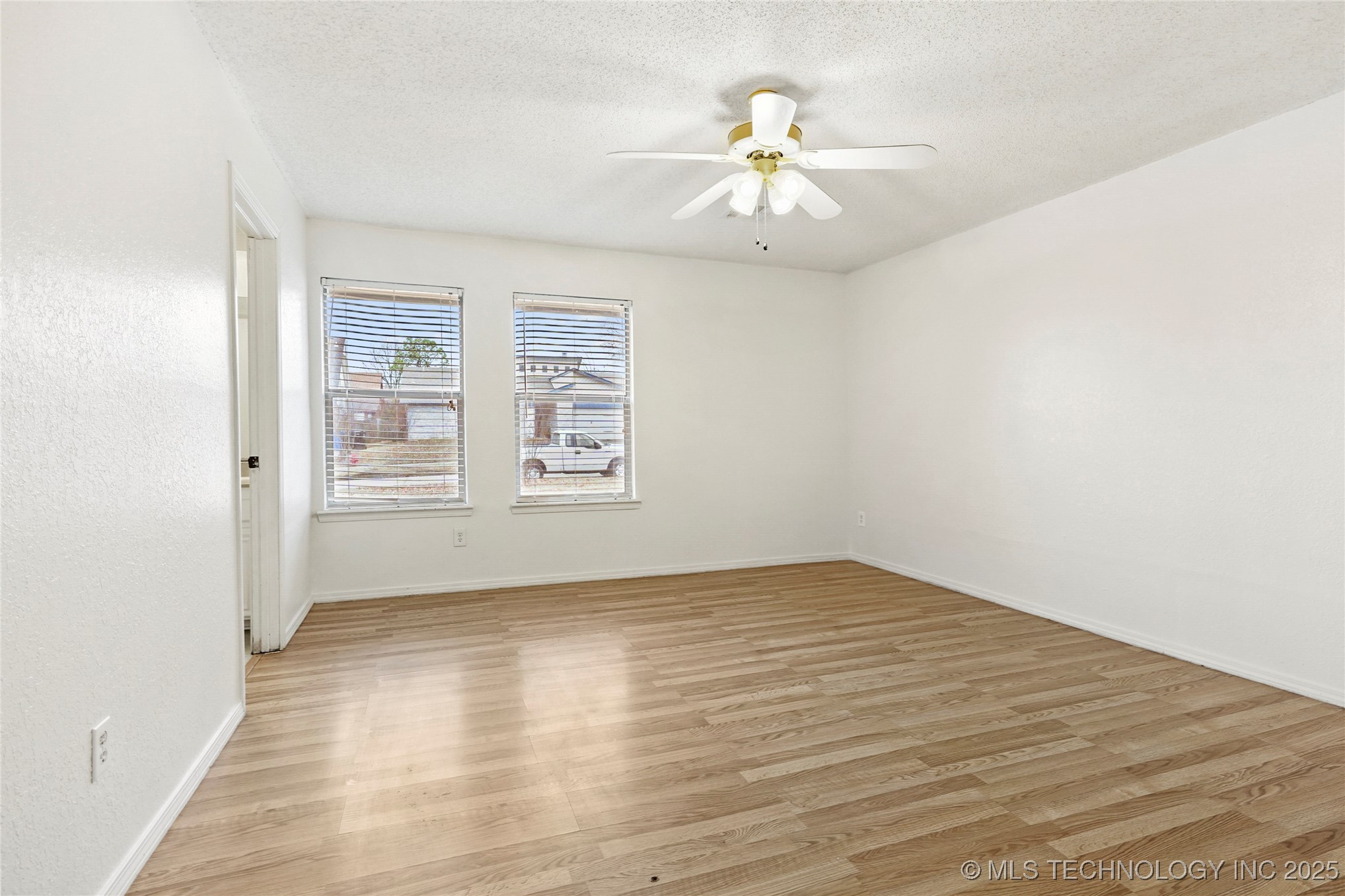 2308 W Edgewater Street