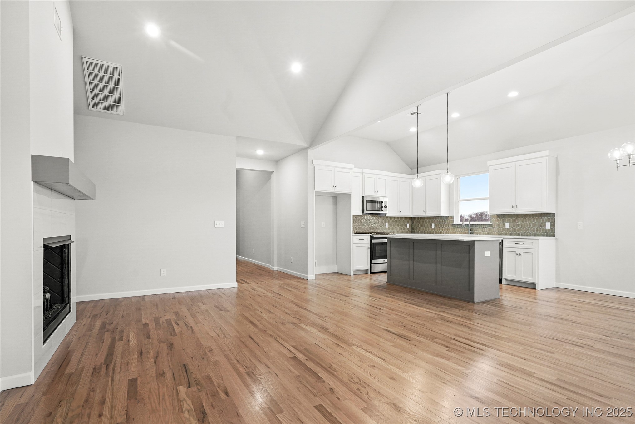 27784 E 109th Street S