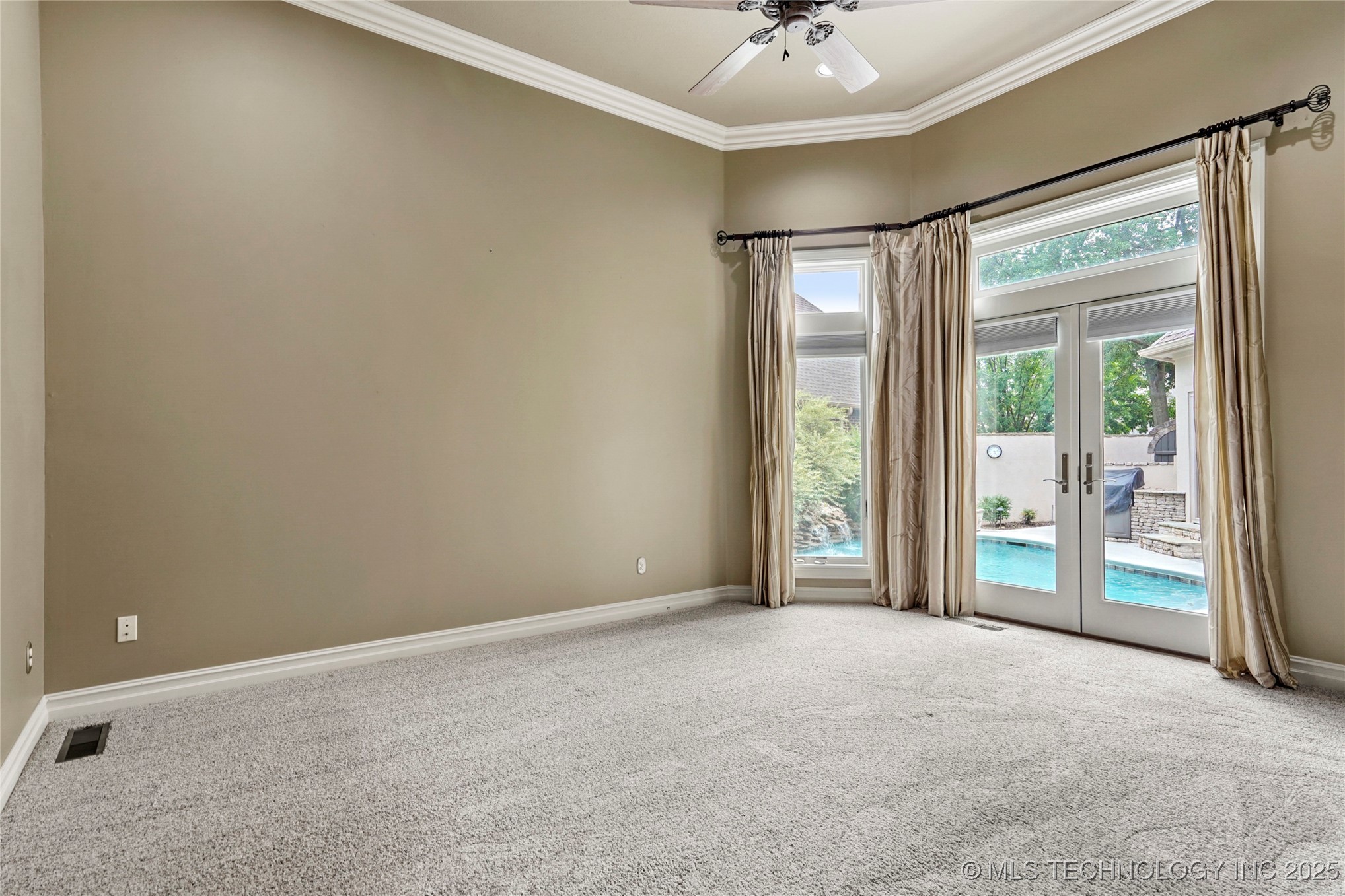 5816 W Orlando Circle