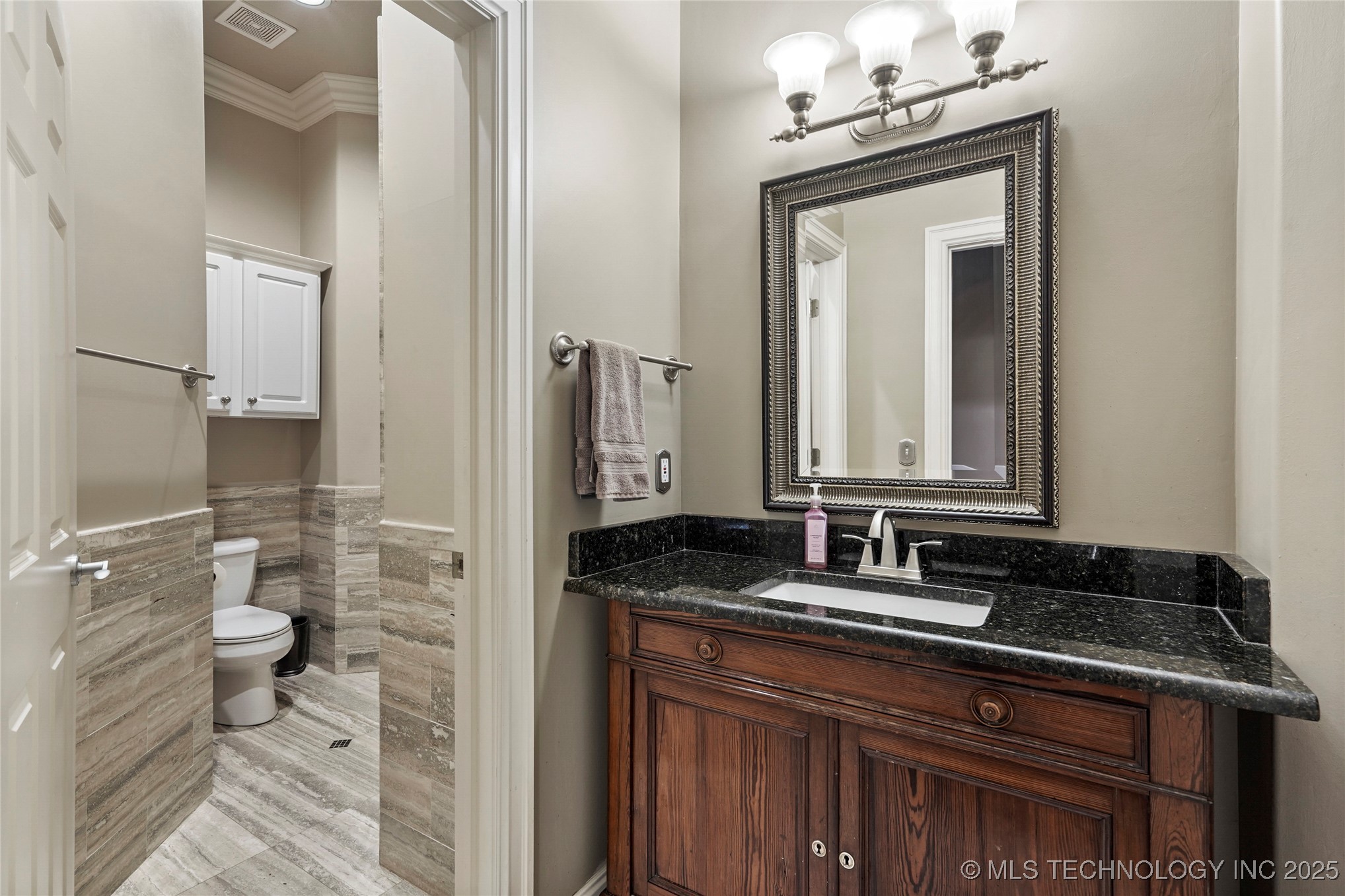 5816 W Orlando Circle