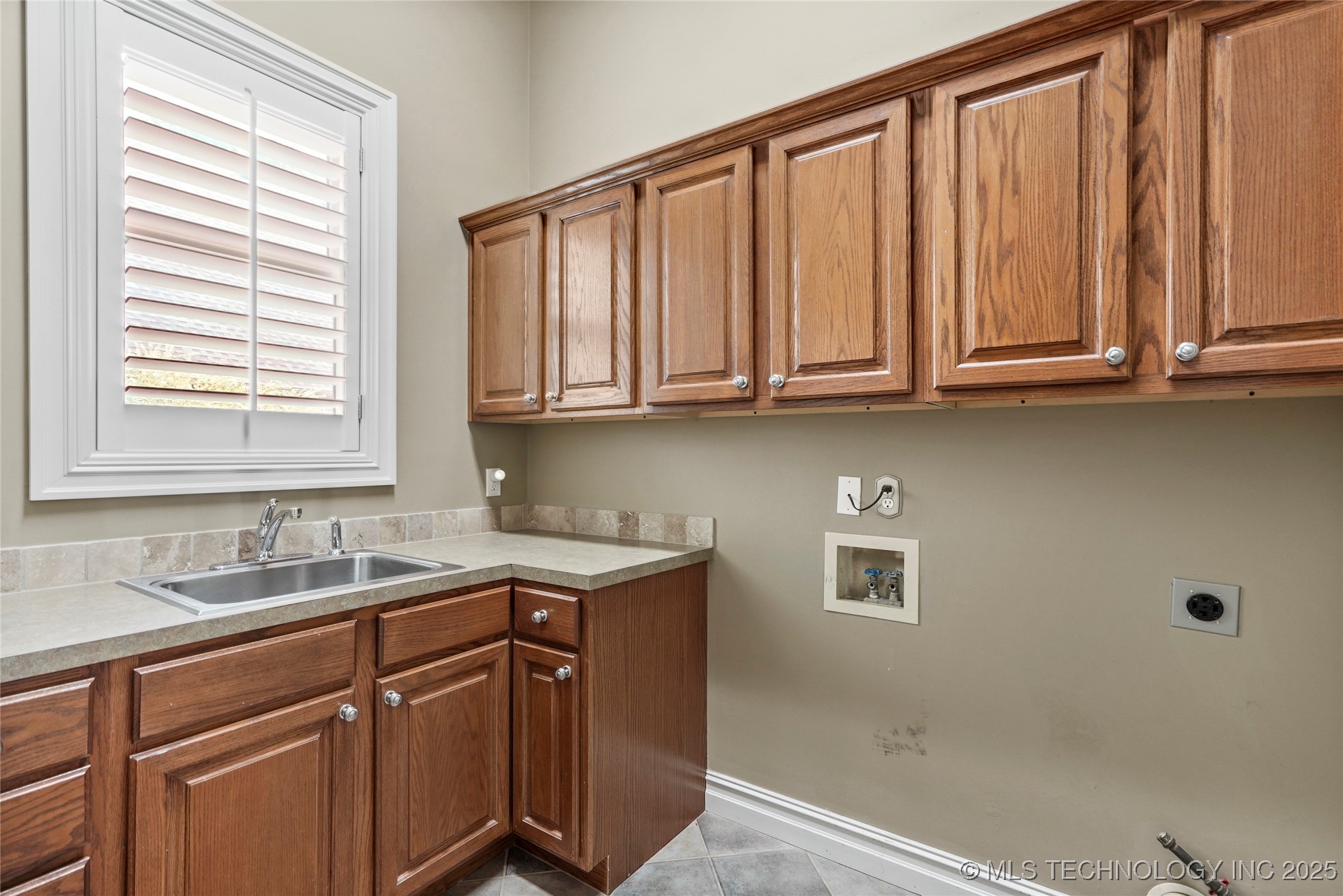 5816 W Orlando Circle